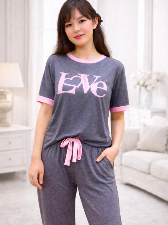 Ayollar uchun uy uchun to'plam, 3 tasi 1 da pijama, razmer standart 46-48-50-52, viskoza