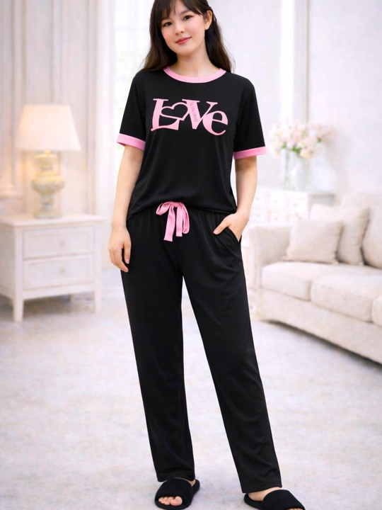Ayollar uchun uy uchun to'plam, 3 tasi 1 da pijama, razmer standart 46-48-50-52, viskoza