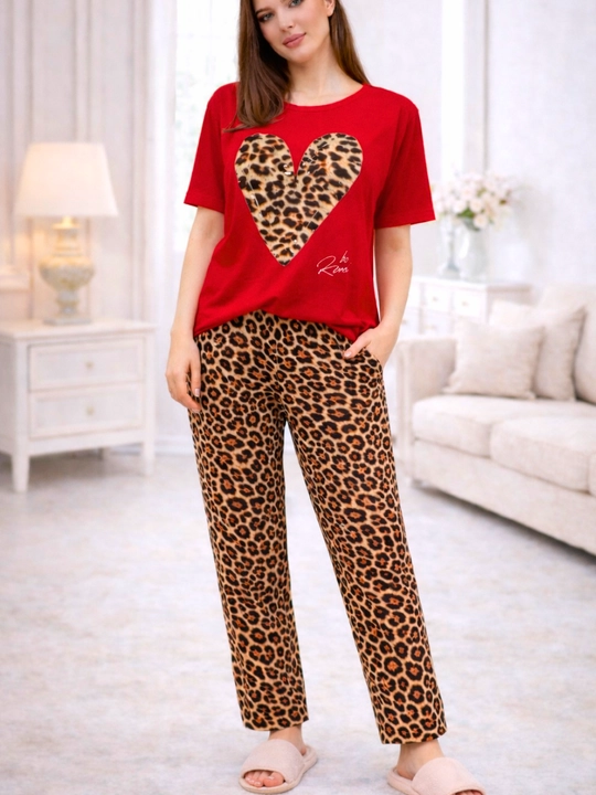 Ayollar uchun uy uchun to'plam, 3 tasi 1 da pijama, razmer standart 46-48-50-52, viskoza