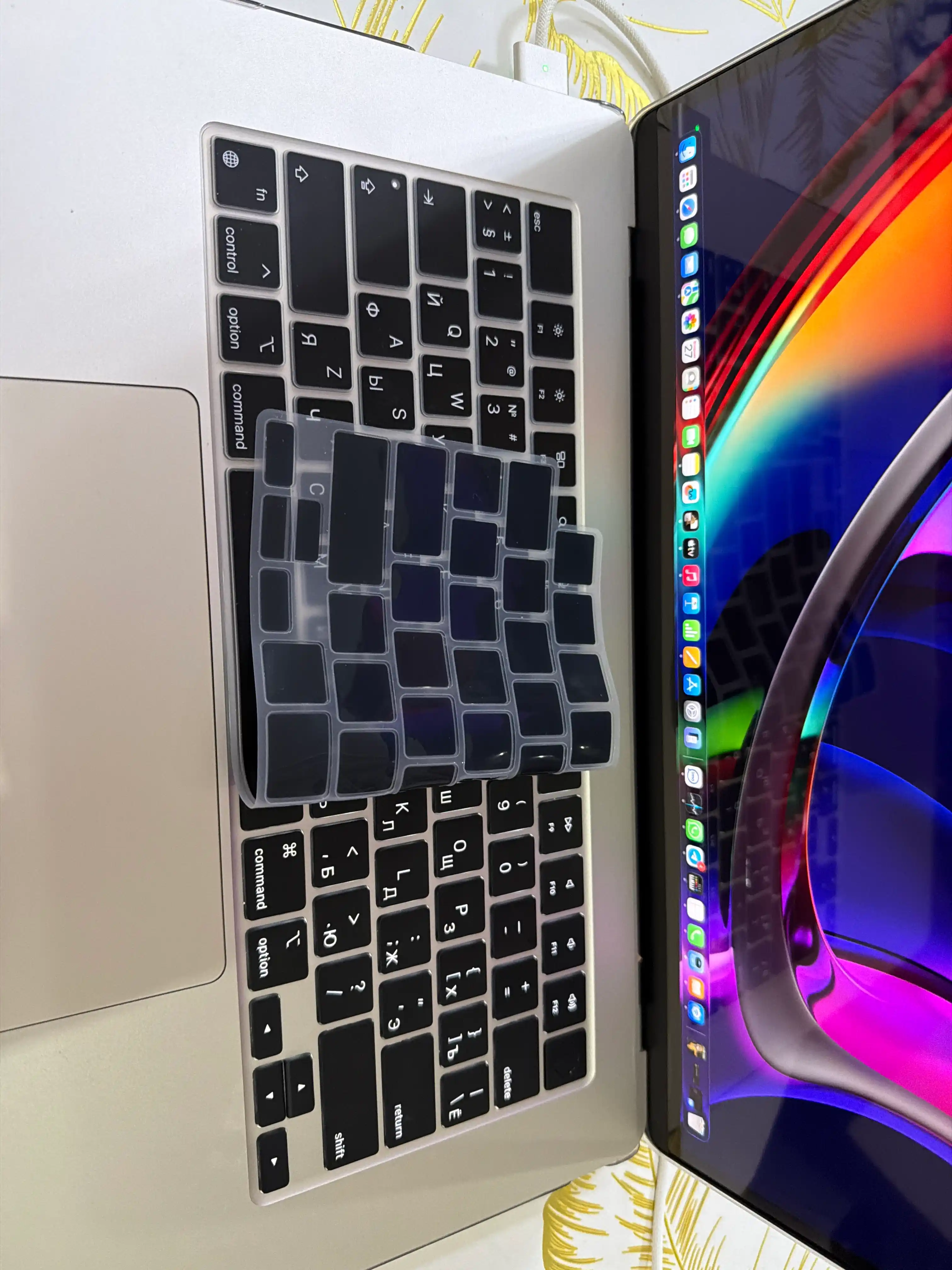 Чехол для клавиатуры MacBook Pro 14/16/ Air 15.3/13.6,Neo,M5, M4, M3, M2, M1, Max, Rus/Eng