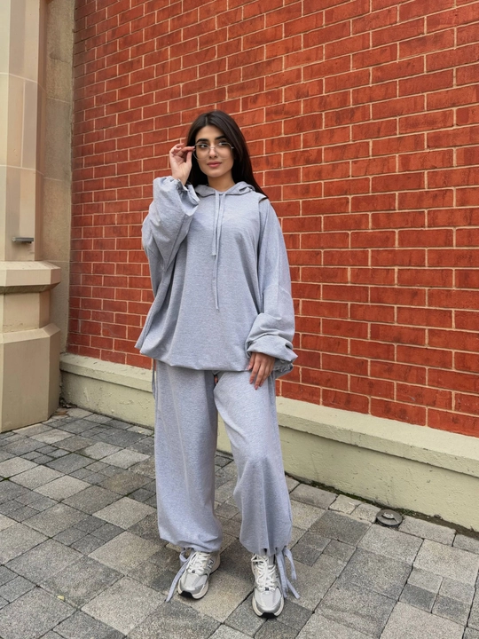 Ayollar sport kostyumi ikki qismli, hudi va jogger shim oversize, kundalik to‘plam