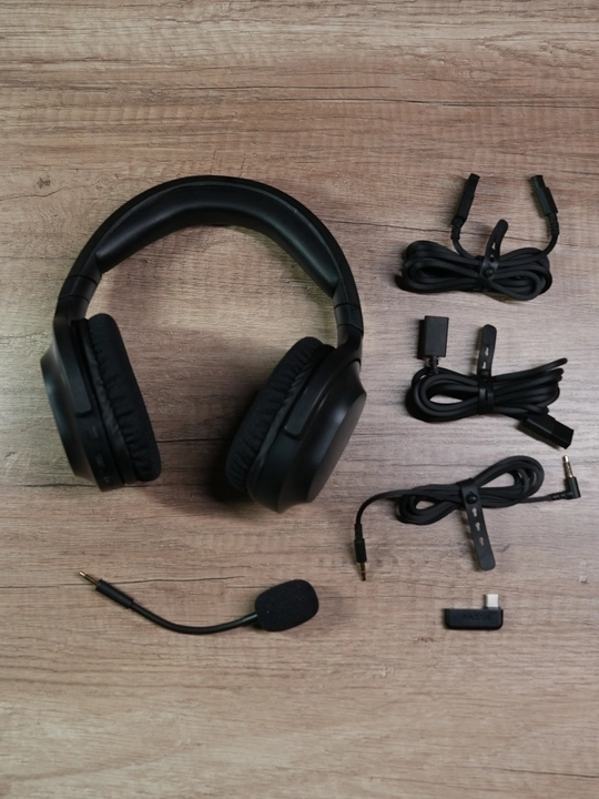Razer Barracuda X, simsiz gaming quloqchin, barcha turdagi komp va telefonlar uchun