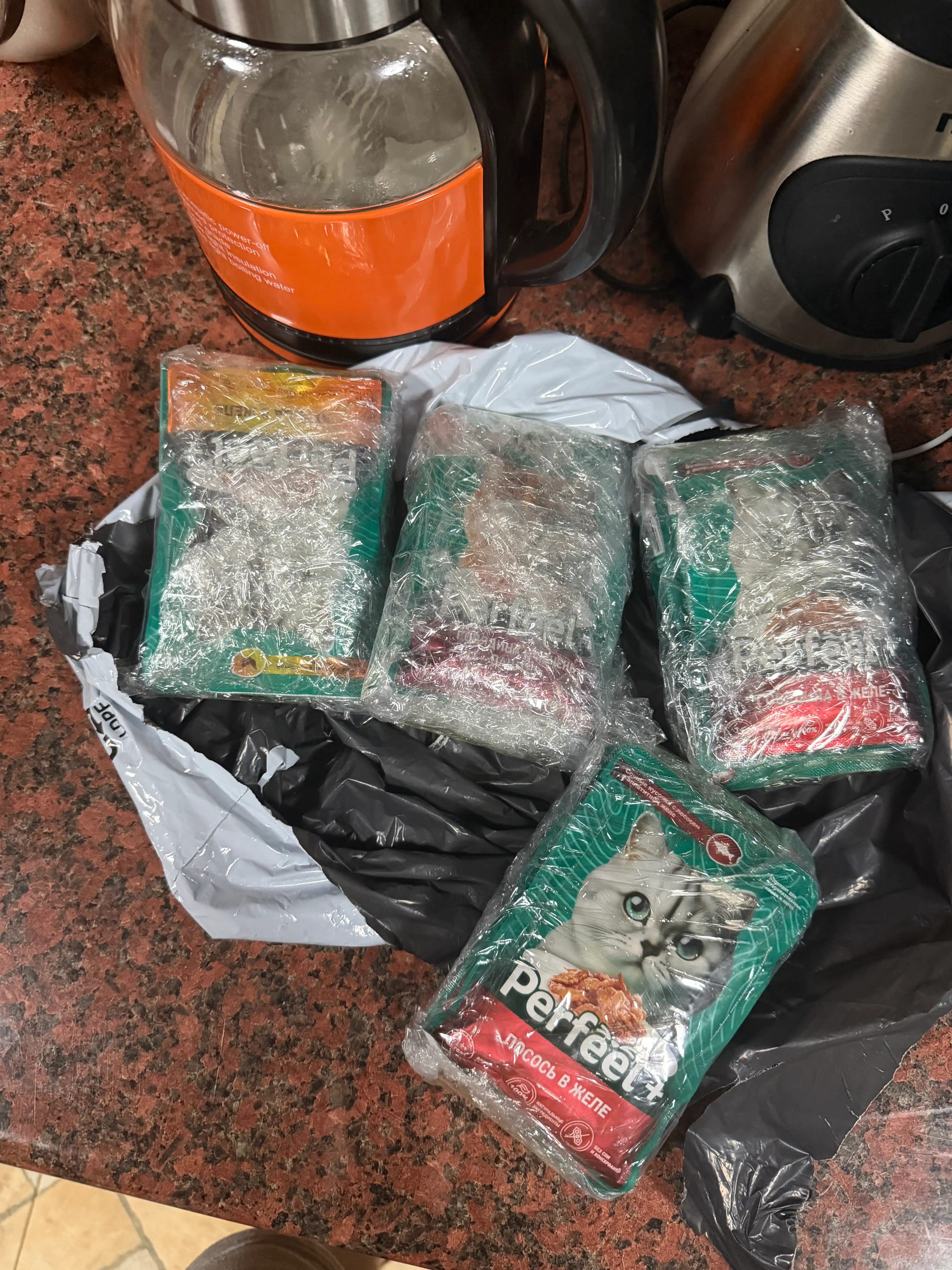 Perfeel+ mushuklar uchun nam yem jeledagi tovuql 75 gr 5 dona