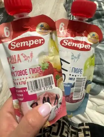 Semper meva va don pyuresi, banan va qulupnay bo'tqa bilan, 6 oydan boshlab, 120 g
