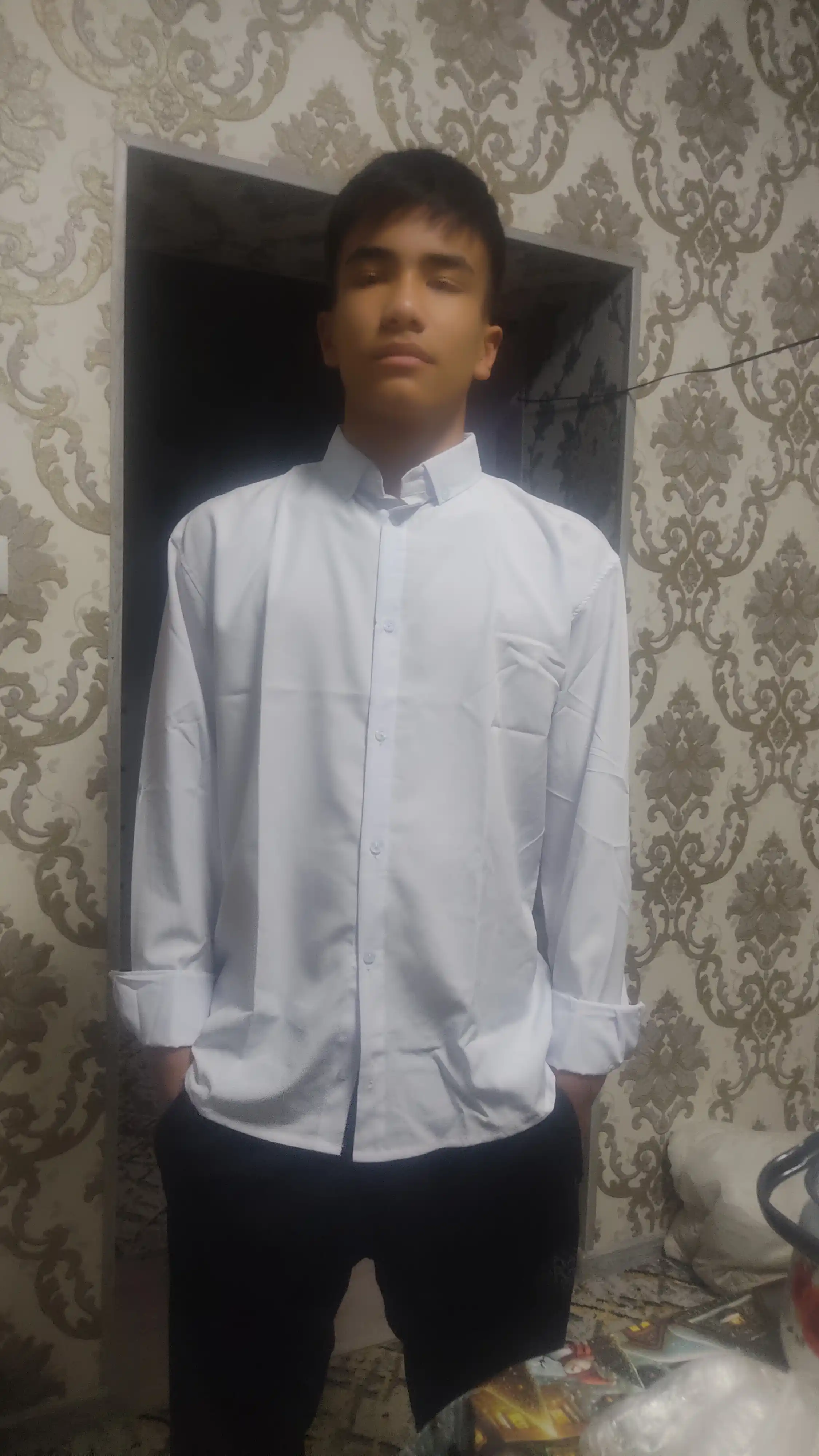 Erkaklar ko‘ylagi, klassik, belga yopishgan, yo‘l-yo‘l, bir xil rangli Slim Fit