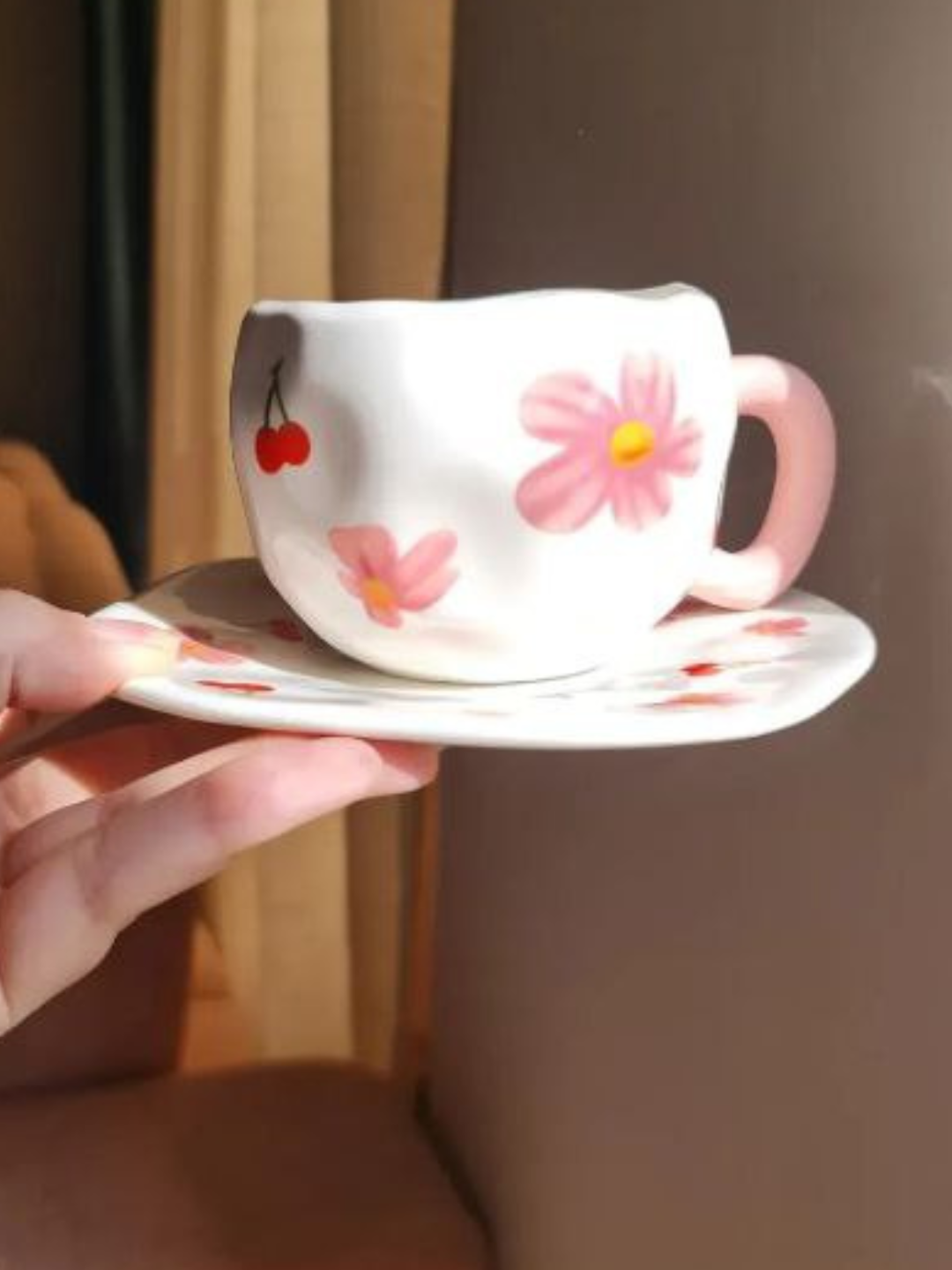 Кораллово-розовый