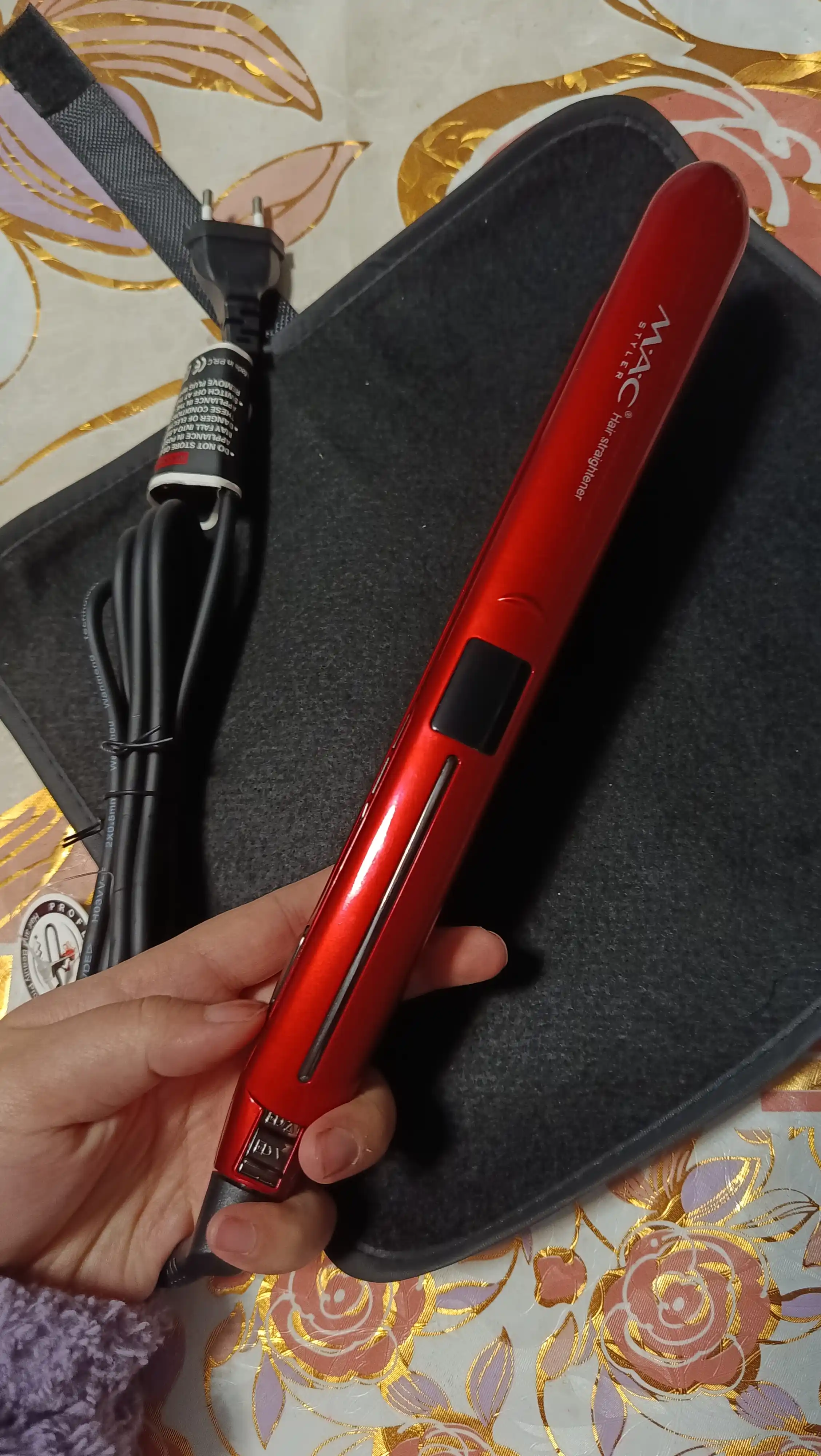 Professional soch tekislovchi dazmol MAC Styler MC-2018, LED displeyli