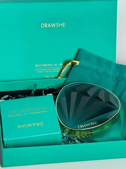 Sovg'a to'plami "DRAWSHE" Zumrad futlyarda 4 v 1 kushon