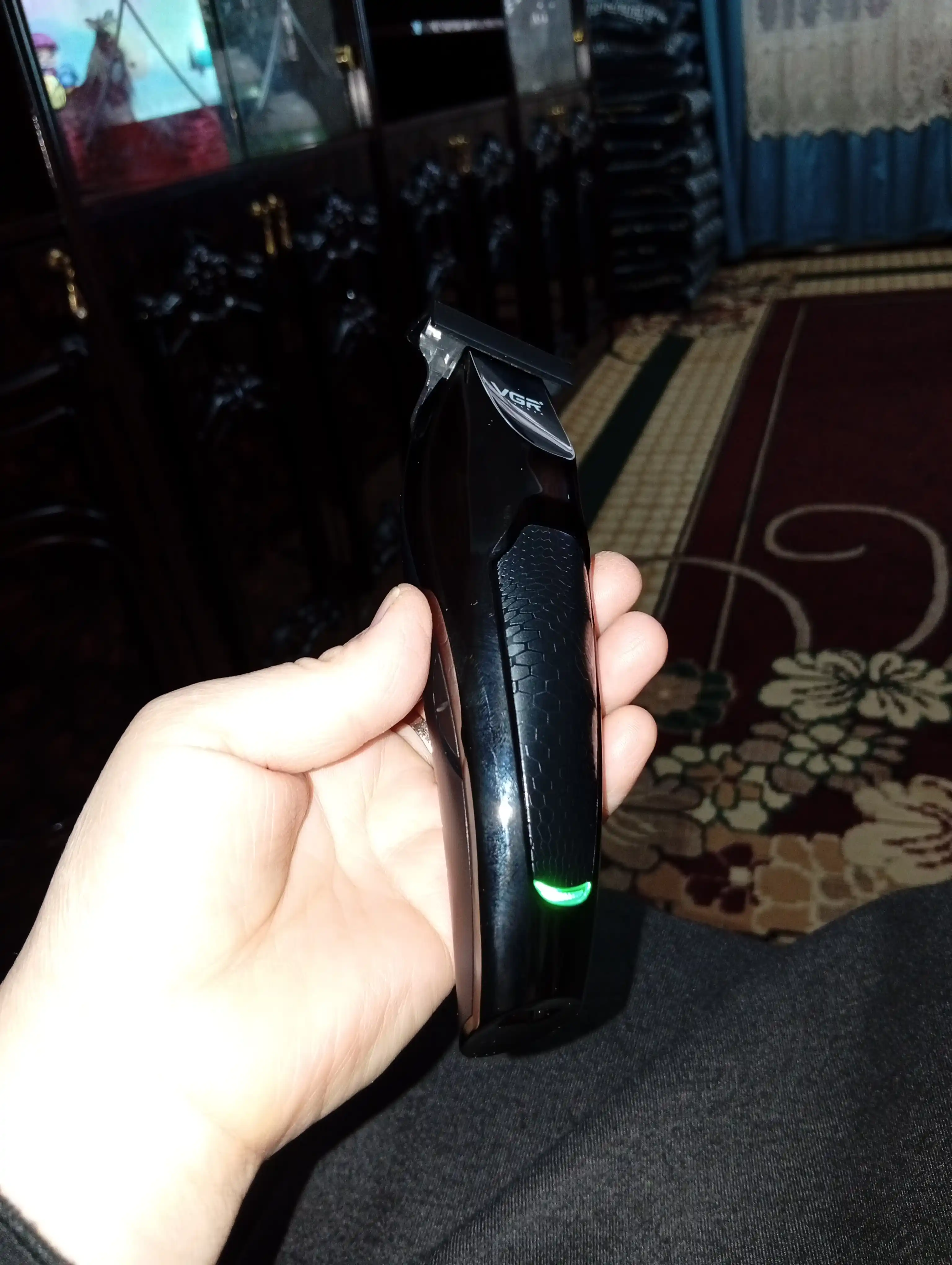 Trimmer soch olish mashinasi VGR V-030, trimmer soqol olish uchun mashina