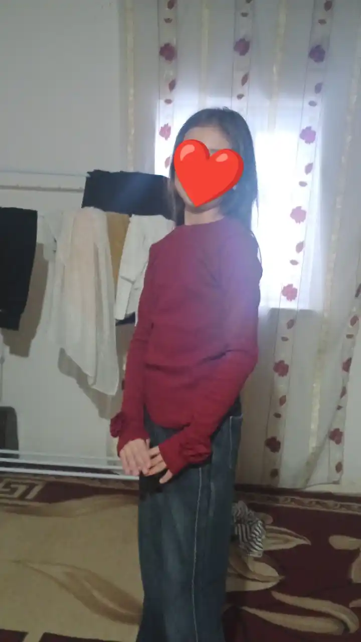 Лонгслив женский, с розами, стандартный размер 42-50, базовый, с длинным рукавом