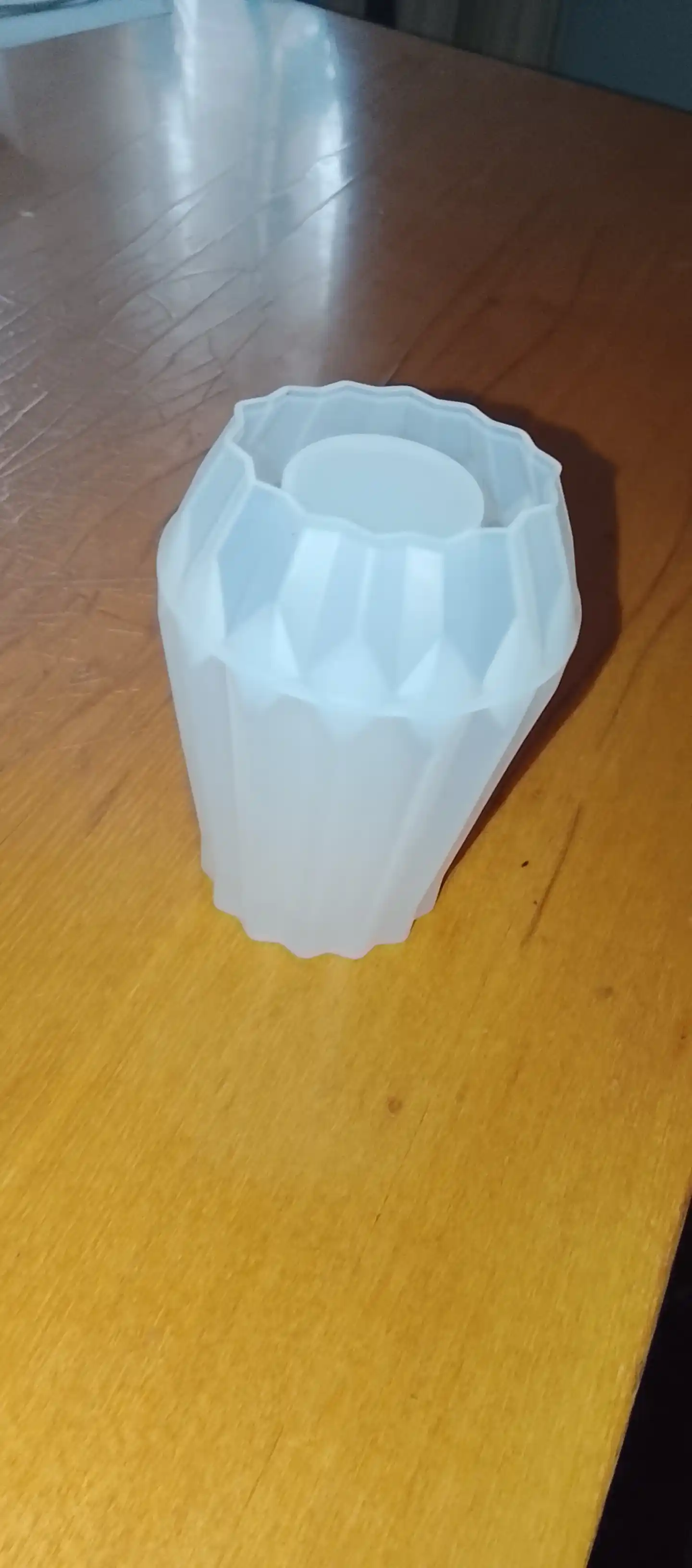 Silikon qolip, gullar uchun guldon, guldon qolipi, gips va smola uchun mold