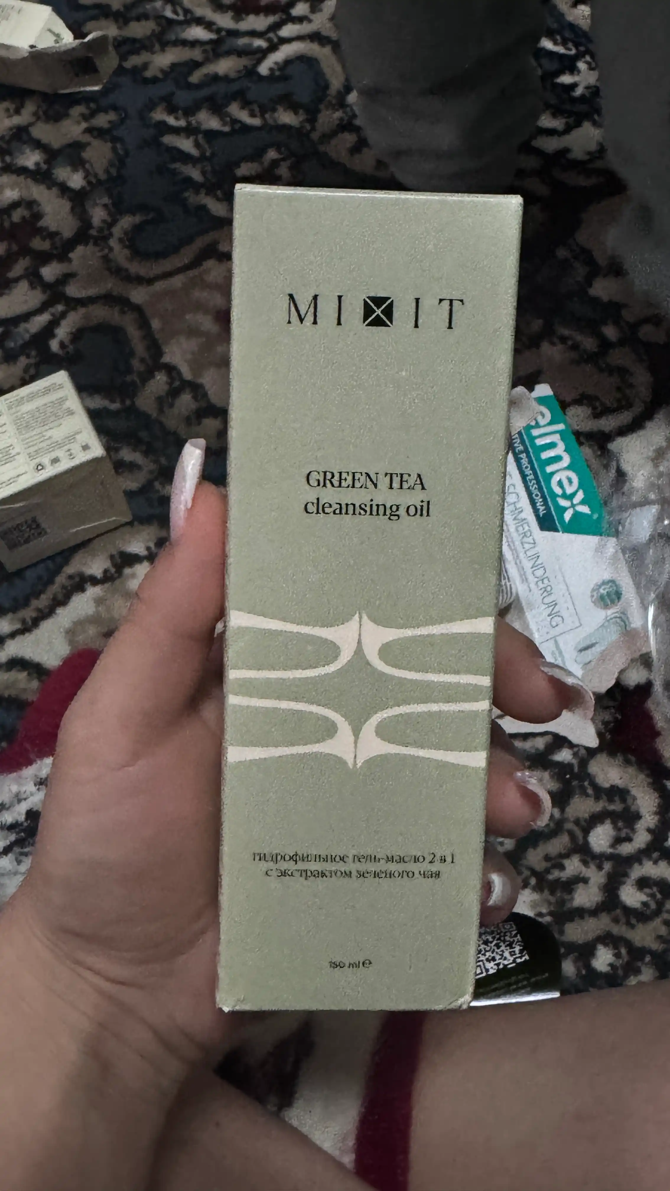 Yuzni ifloslanish va yog‘li yaltiroqlikka qarshi yuvish uchun gidrofil moy MIXIT, 150 ml