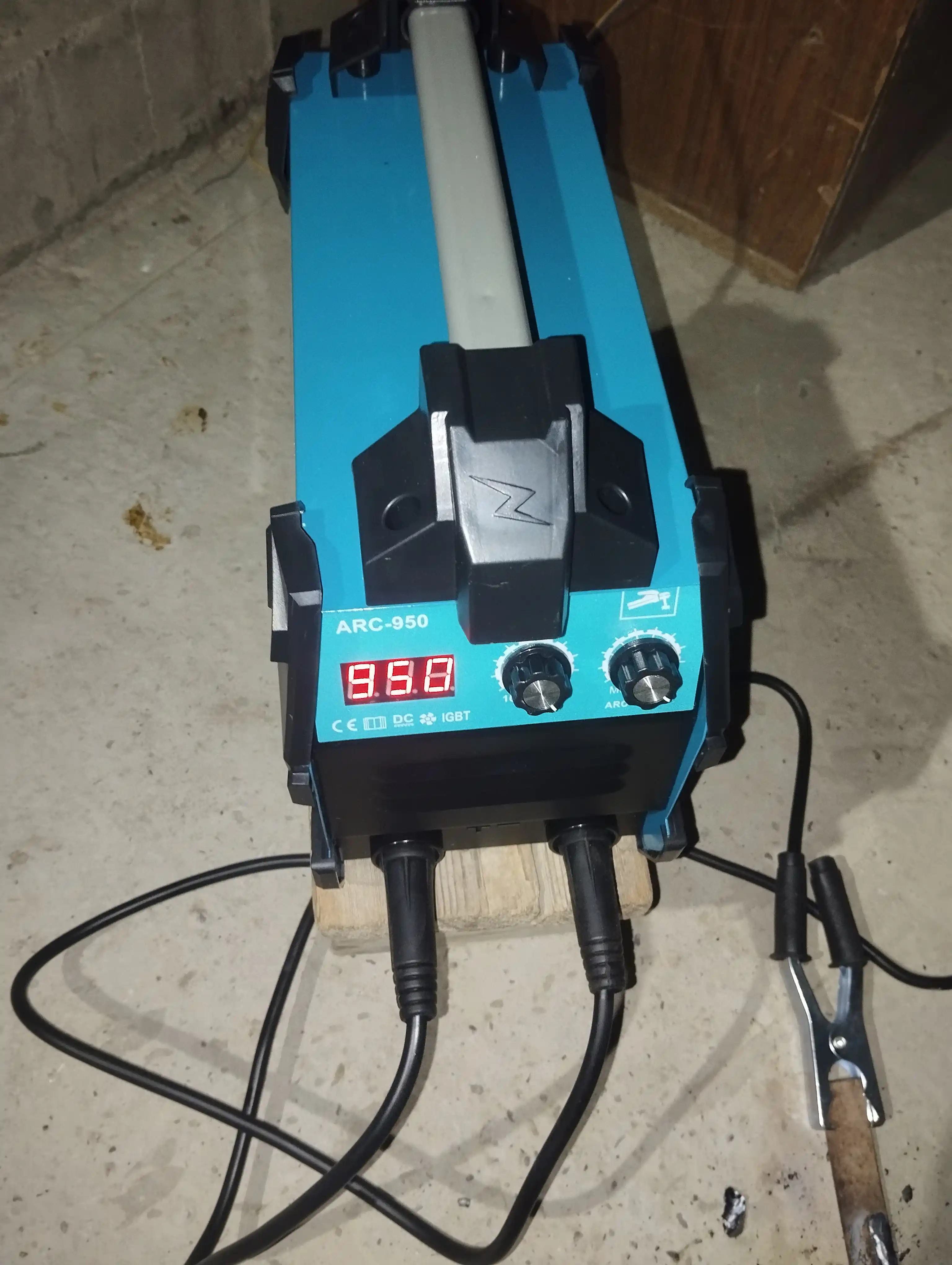 ARC-950 kuchli payvandlash qurilmasi, IGBT texnologiya, 230 V