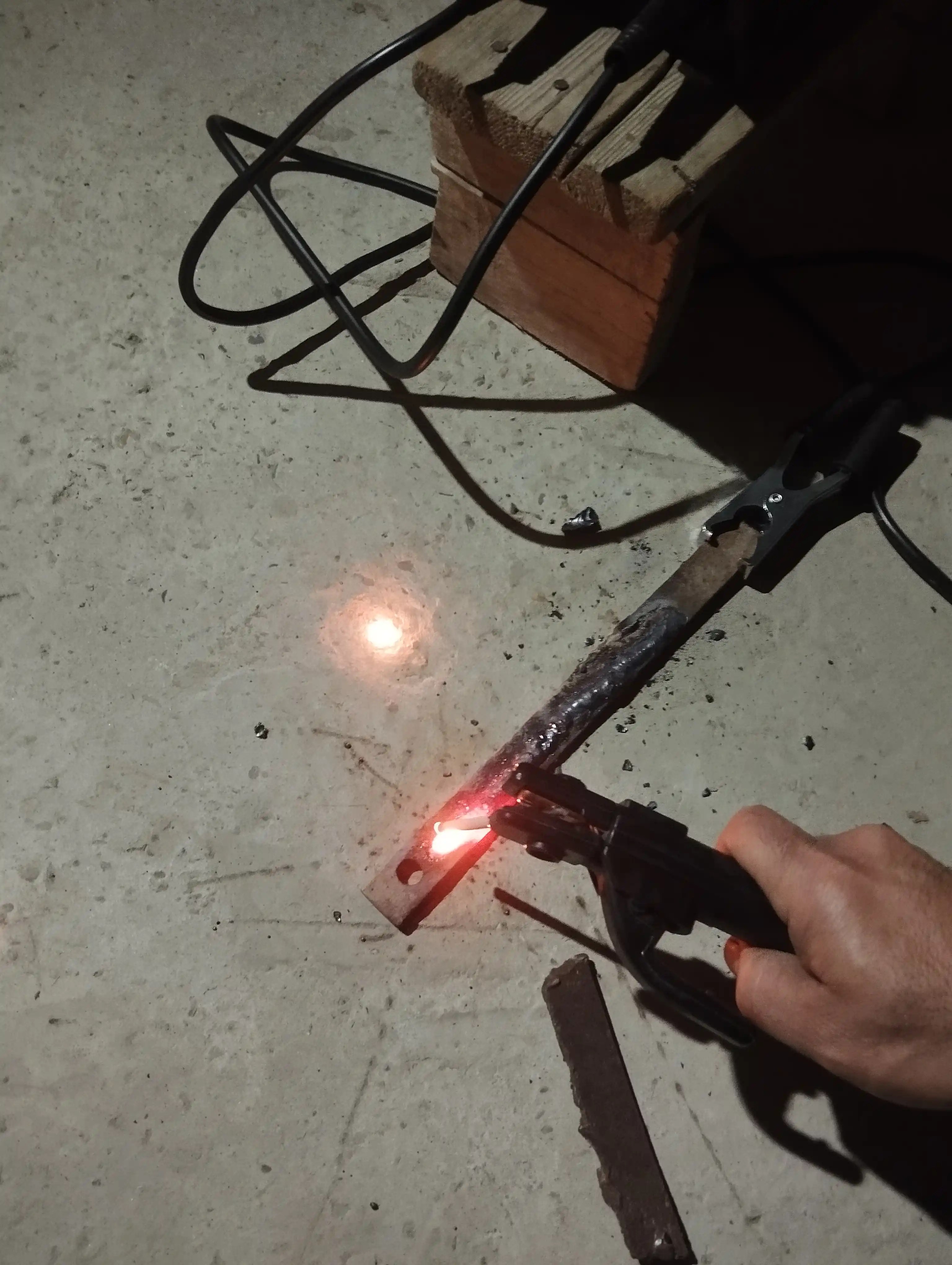 ARC-950 kuchli payvandlash qurilmasi, IGBT texnologiya, 230 V