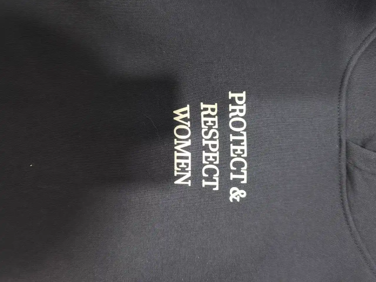 The Lichnosty ayollar oversize xudisi, to‘q ko‘k rangda, qulay va issiq