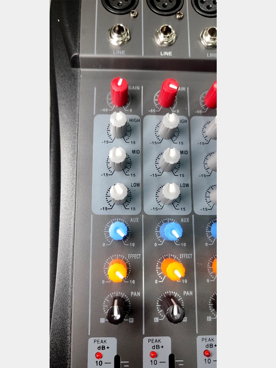 Mikser professional DSP XTUga ct8 effektlari