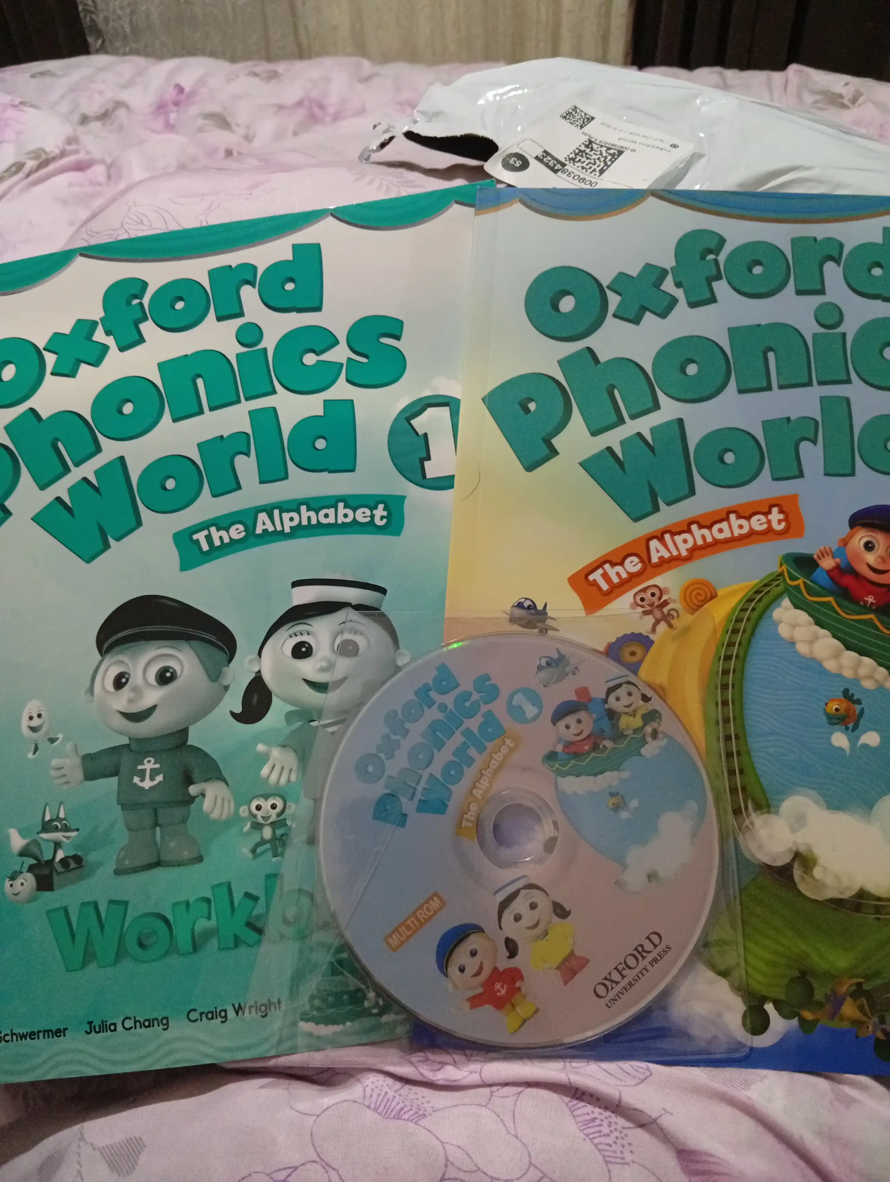 Комплект Oxford Phonics World.  Student Book + Workbook + CD. Schwermer Kaj