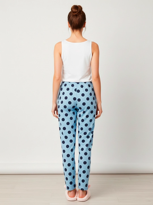 Ayollar uchun uy shimlari, pijama NEO