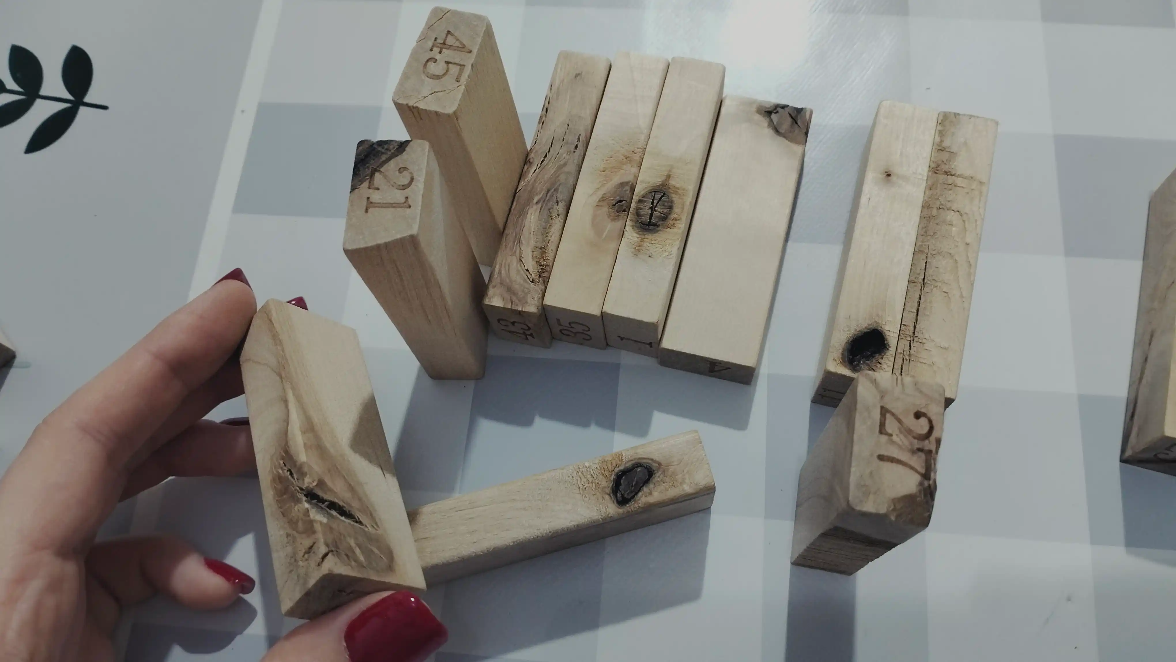 Stol o'yini Jenga, Qulayotgan minora, do'stlar va oila uchun