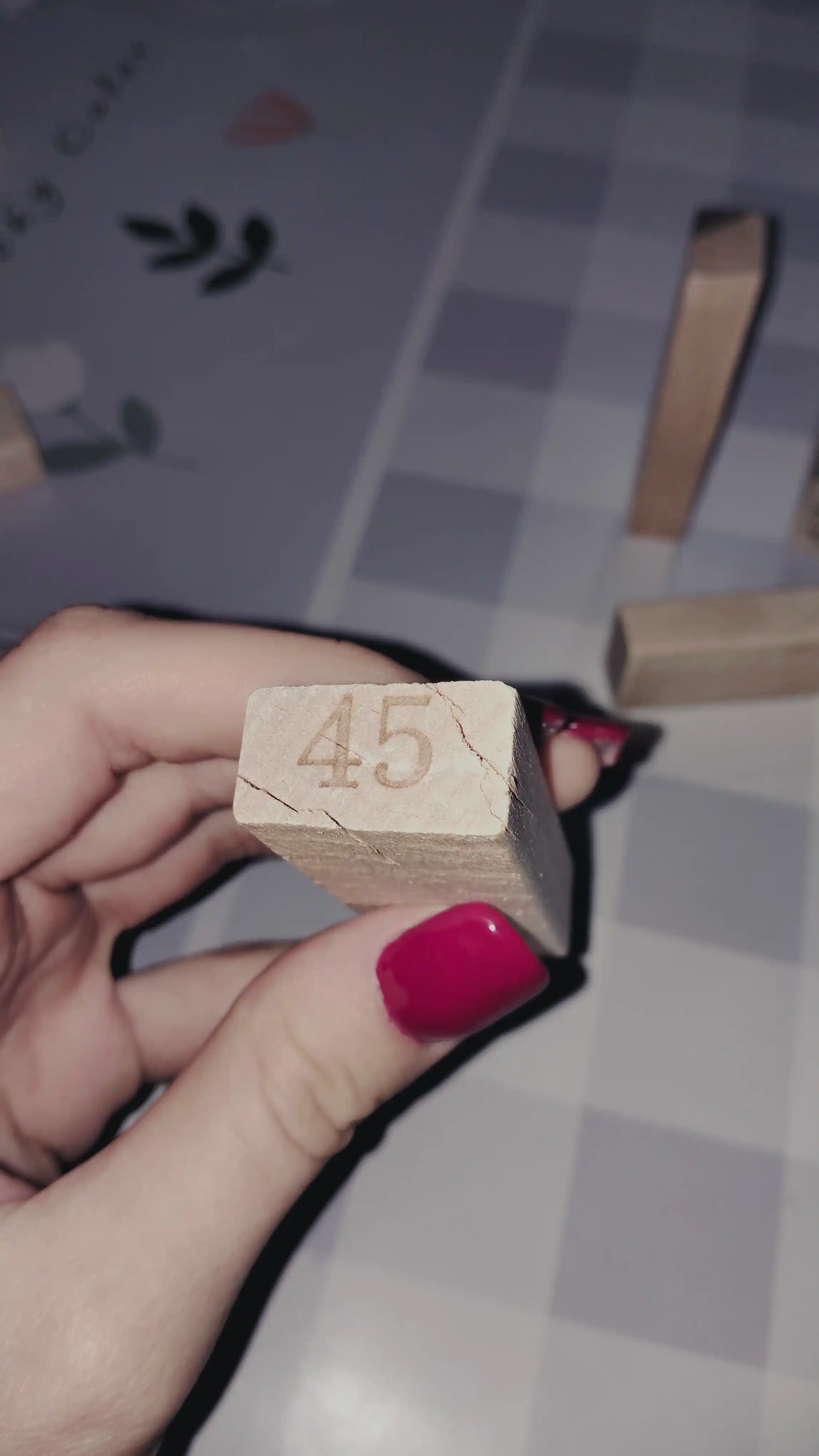 Stol o'yini Jenga, Qulayotgan minora, do'stlar va oila uchun
