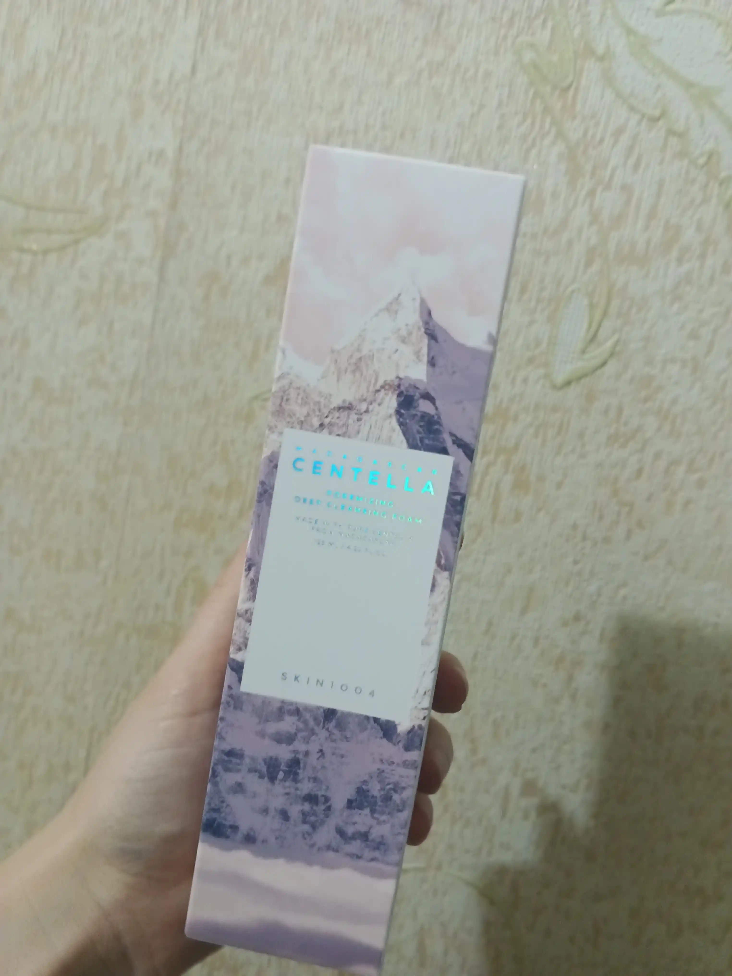 Очищающая пенка для сужения пор SKIN1004 Madagascar Centella Poremizing Cleansing Foam
