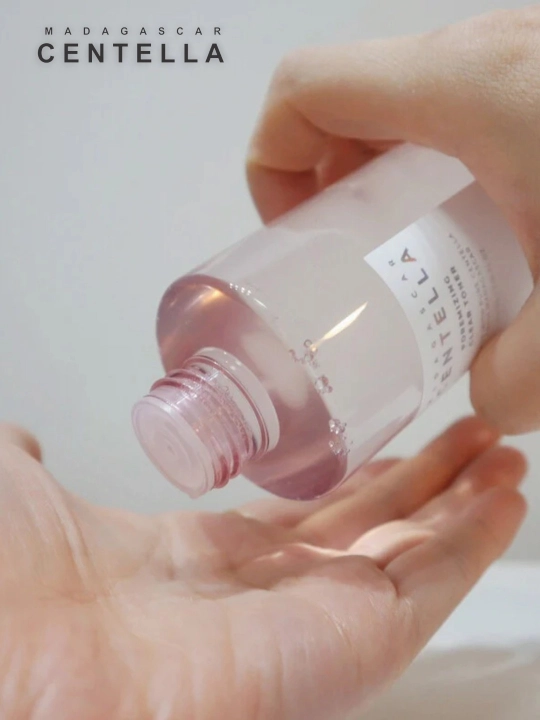 Centella Poremizing Clear Toner – очищающий и успокаивающий тонер для сужения пор 