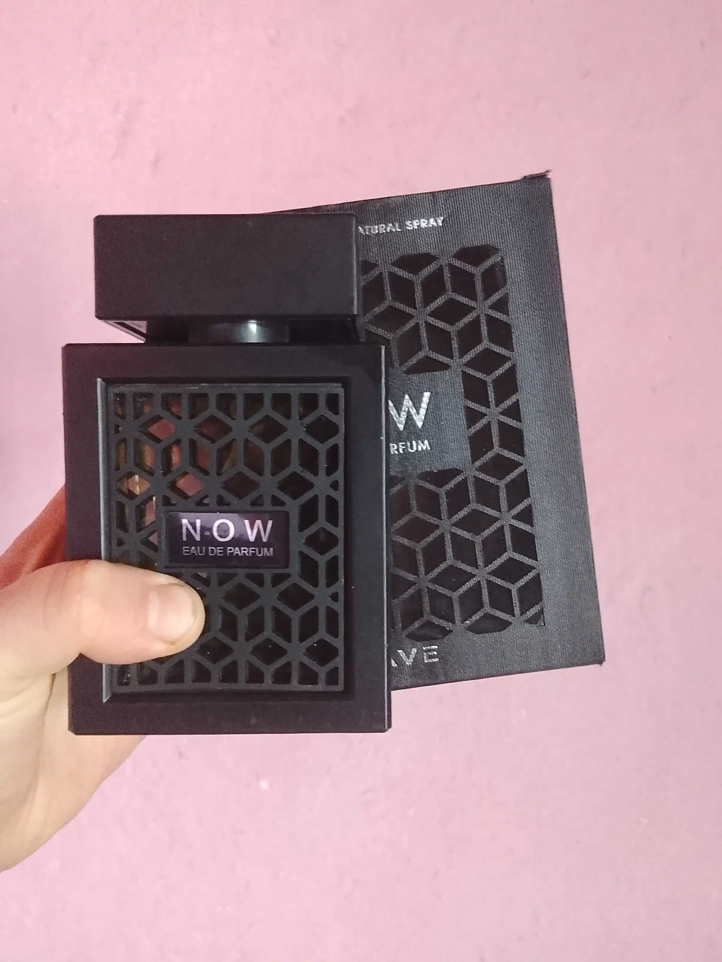 Parfyum suvi NOW Black erkaklar uchun Lattafa Rave UAE, 100 ml
