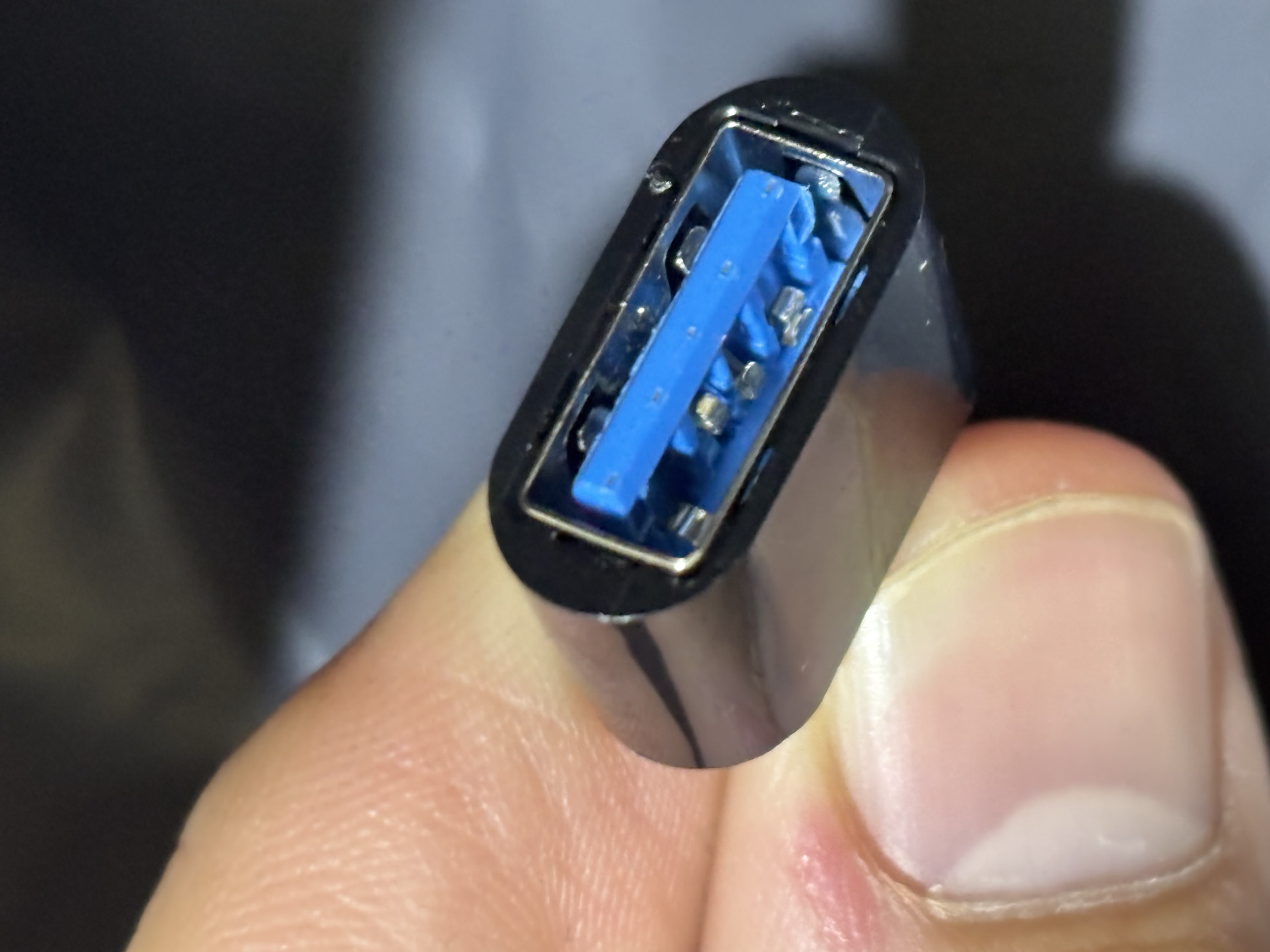 USB Type-C, USB Micro va USB Lightning adapteri