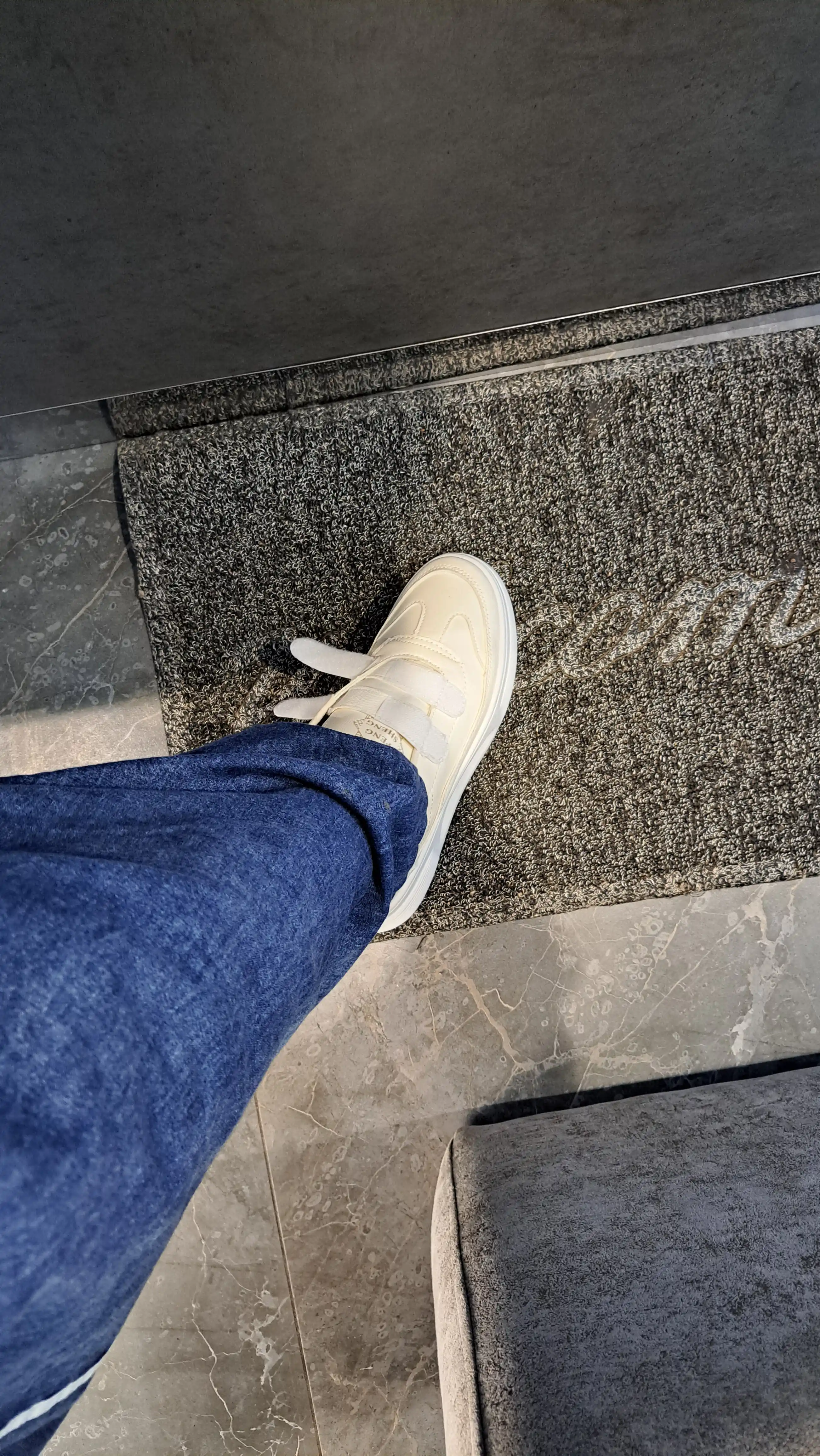 Ayollar Kuz-Baxor krossovkalari, o'lchamlari 36-41