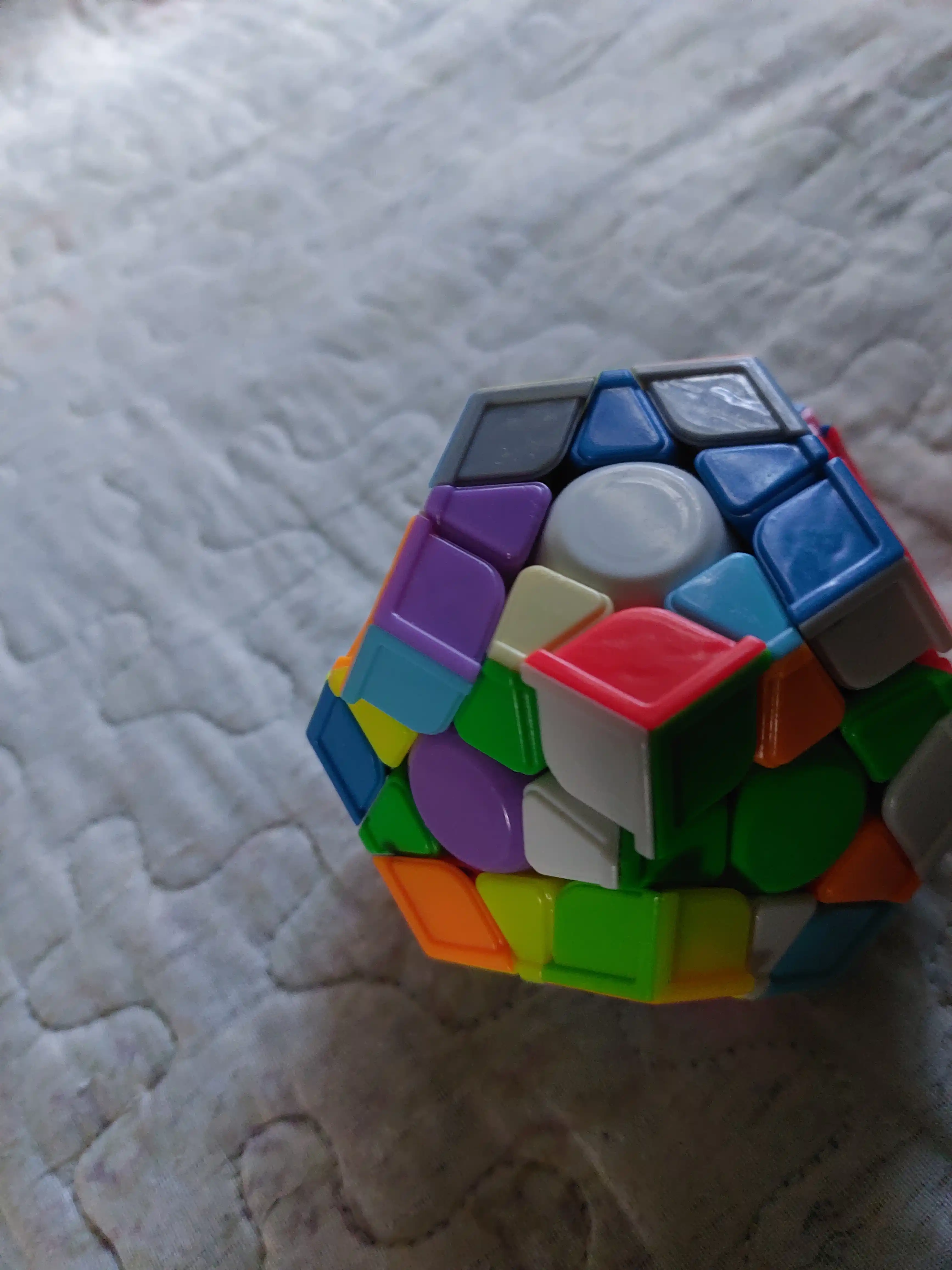"Megamix" kubik rubik boshqotirmasi - rivojlantiruvchi,stressga qarshi o‘yinchoq