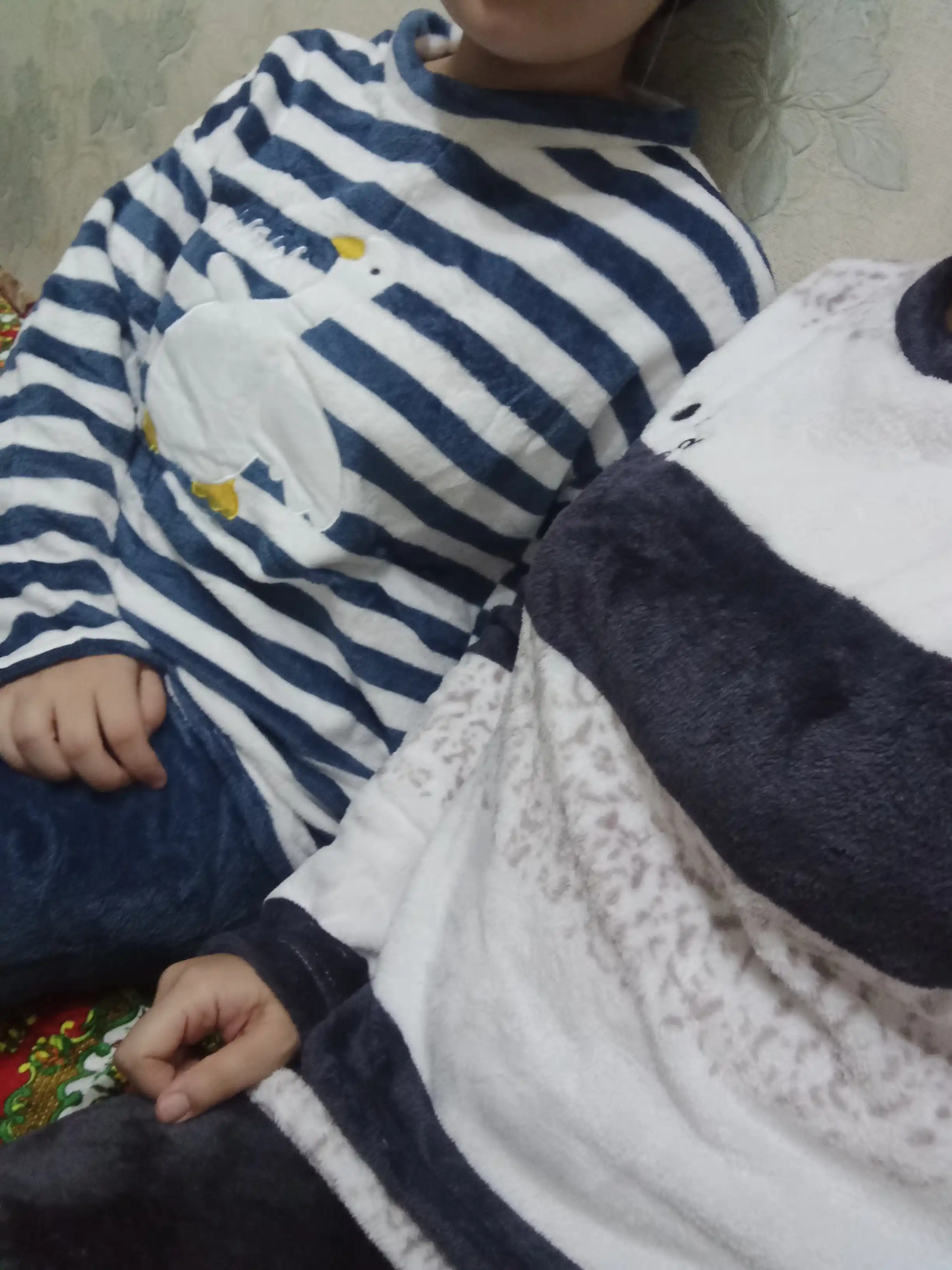 Ayollar momiq pijamasi