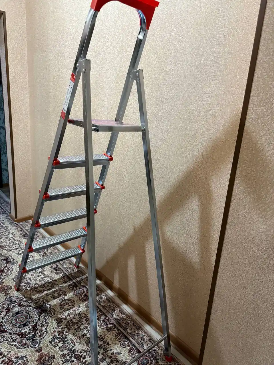 Narvon po'latdan Perilla UFUK, yig'iladigan zinapoya stremaynka, 3 dan 10 ta pog'onali