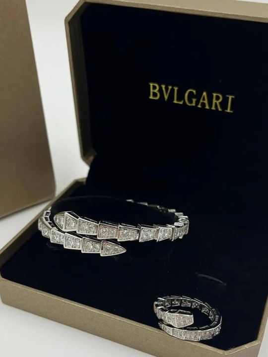 Bvlgari uslubidagi taqinchoqlar to‘plami: ilon shaklidagi bilaguzuk va uzuk