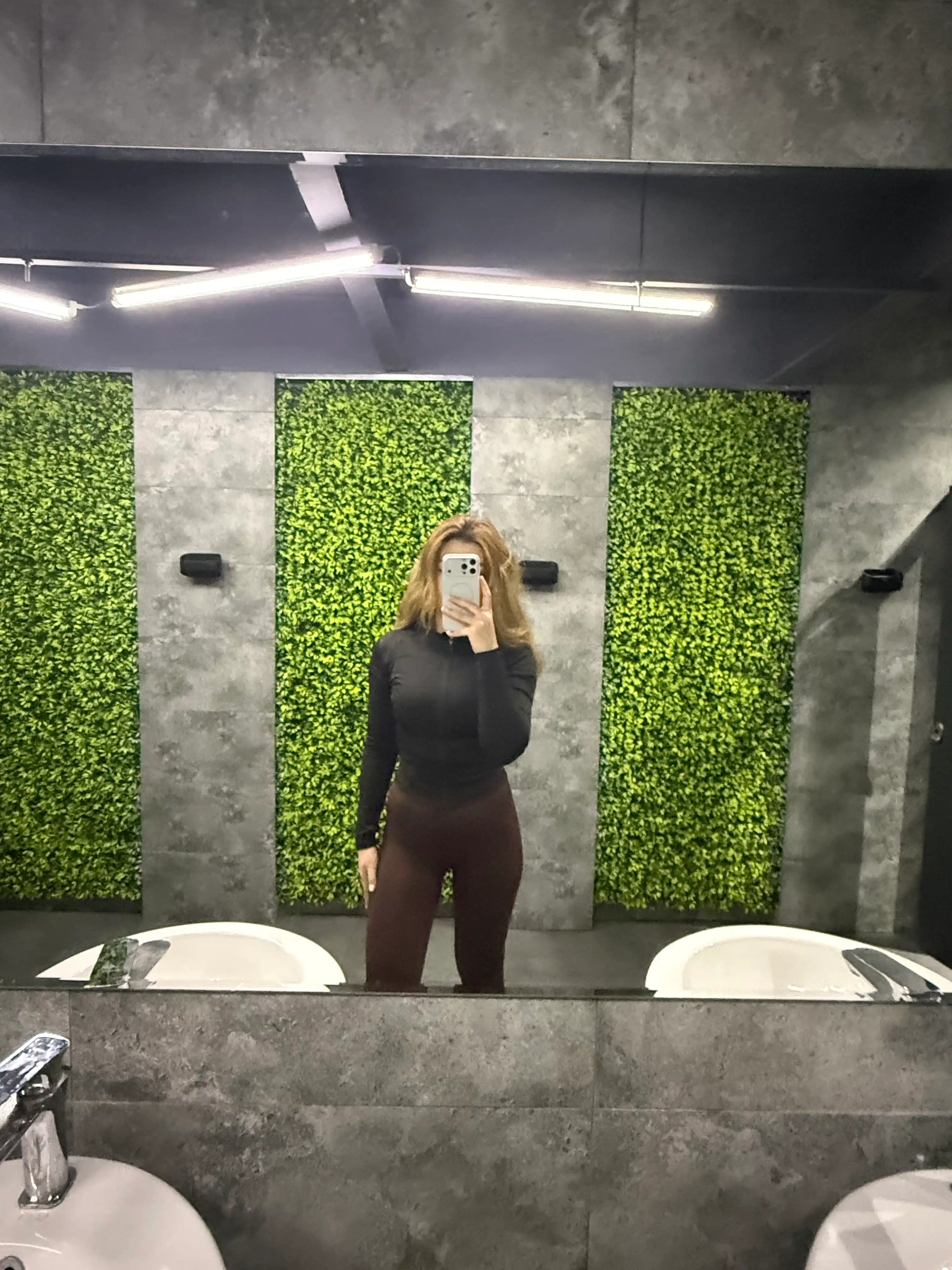 Ayollar uchun bel qismi baland, "push-up" effektli sport leginslari, fitnes leginslari