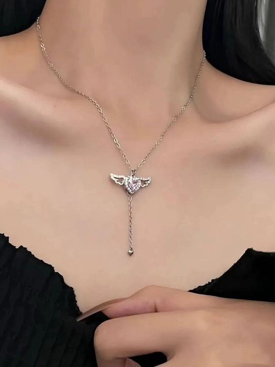 Серебристая цепочка-ожерелье, для женщин, с подвеской в форме сердца украшенной камнями