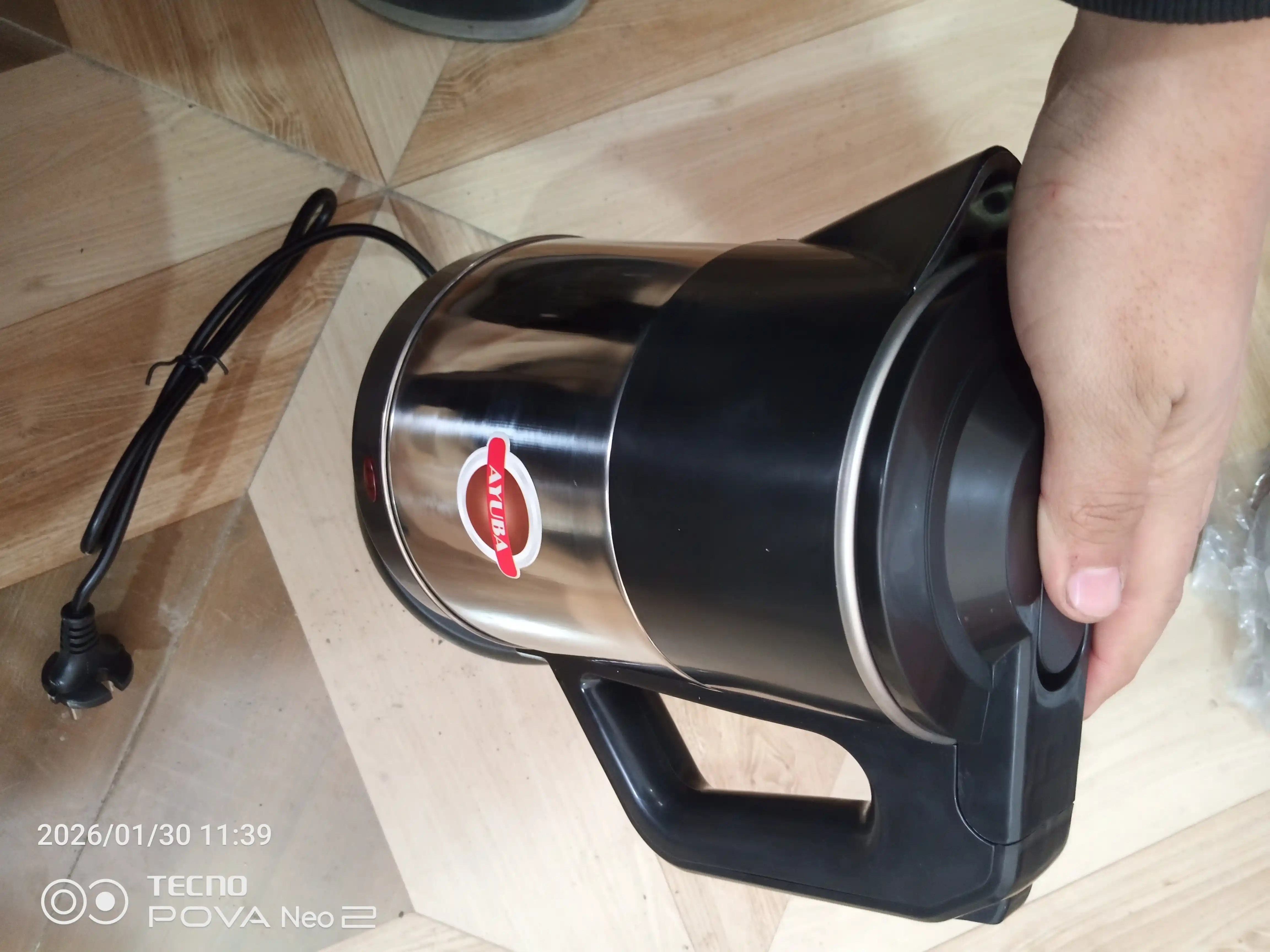 Elektr choynak 2,5 litr, 304 zanglamas po‘lat, 360° aylanuvchi baza, 1800W