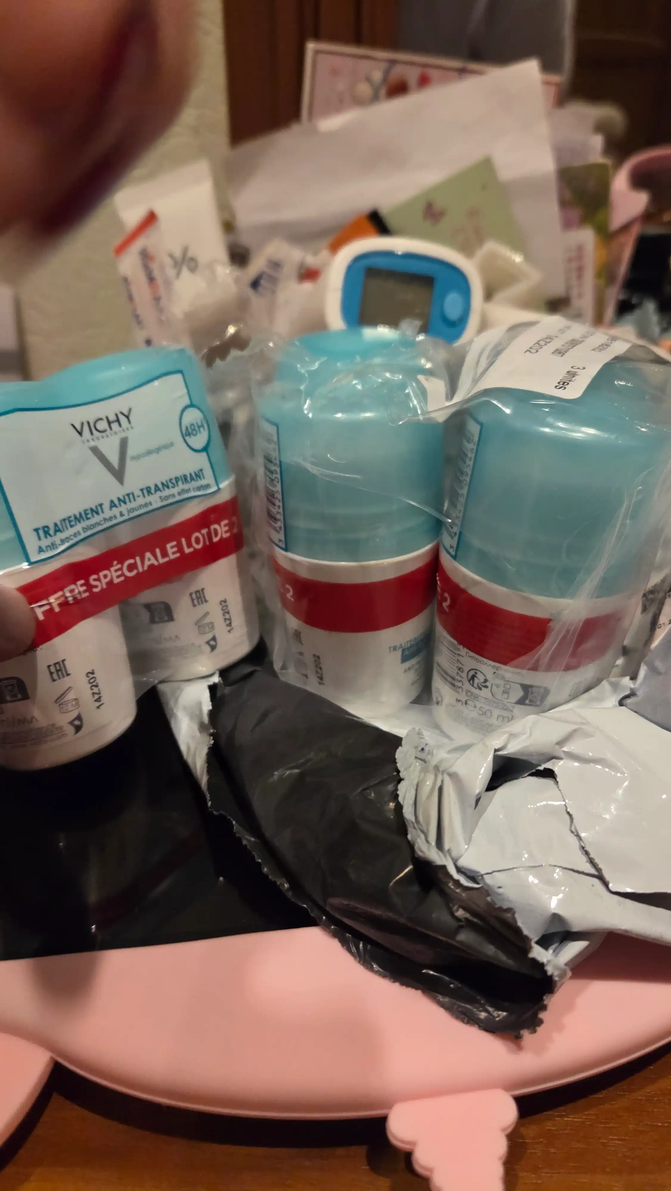 To‘plam VICHY, 48 soat davomida ortiqcha terlashni tartibga soluvchi, sharikli dezodorant-antiperspirant, 2 x 50 ml