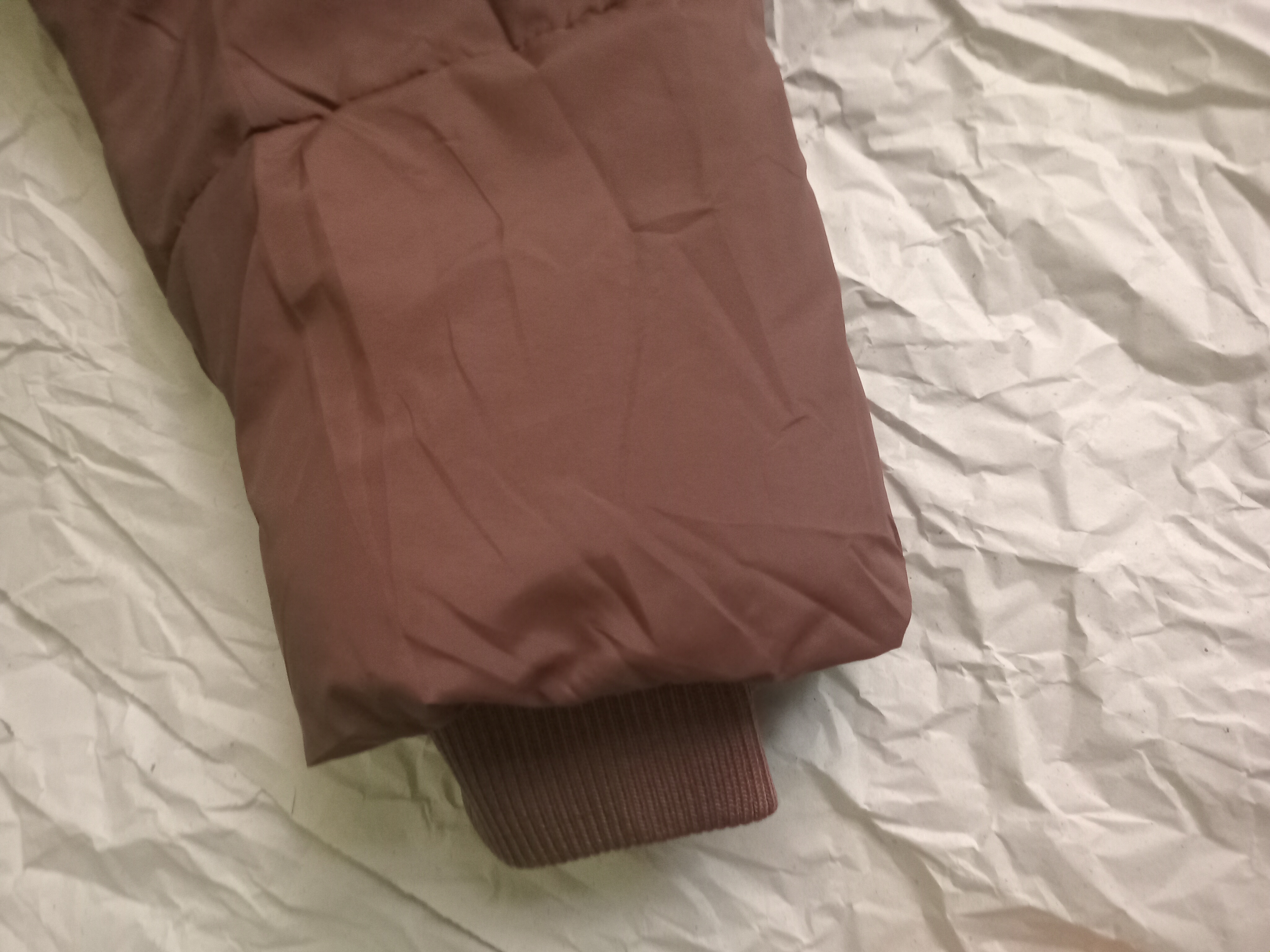 Kurtkalar ayollar uchun, qishki kurtkasi  belbogʻli Elly Fashion, issiq qishki kurtka