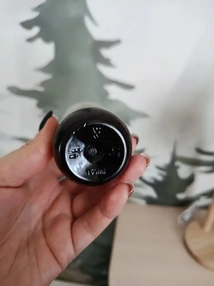 Tana va qo‘llar uchun xushbo‘y, namlantiruvchi, oziqlantiruvchi loson kremi, 150 ml