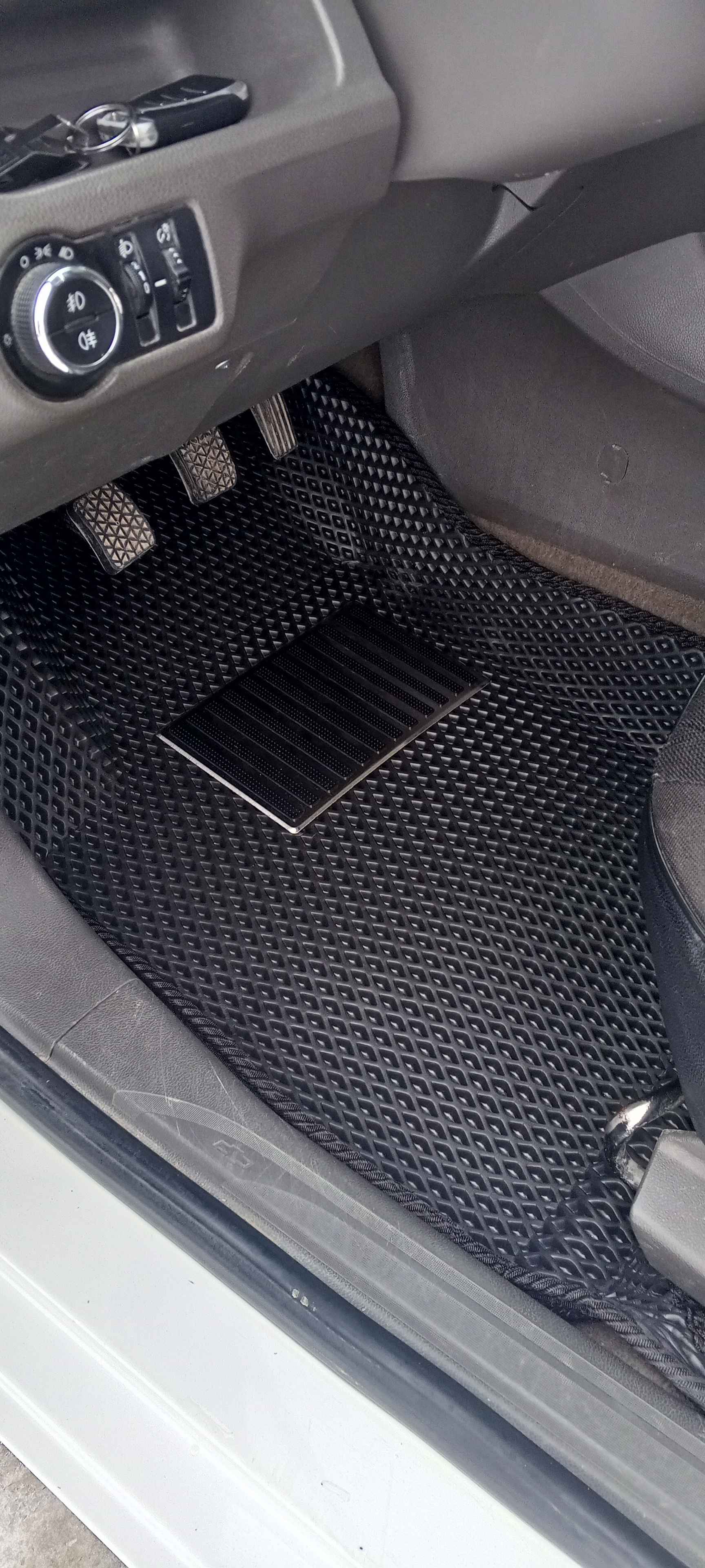 Эвакор коврики на Cobalt, Lacetti, Spark, Matiz, Nexia 1/2/3. Evakor