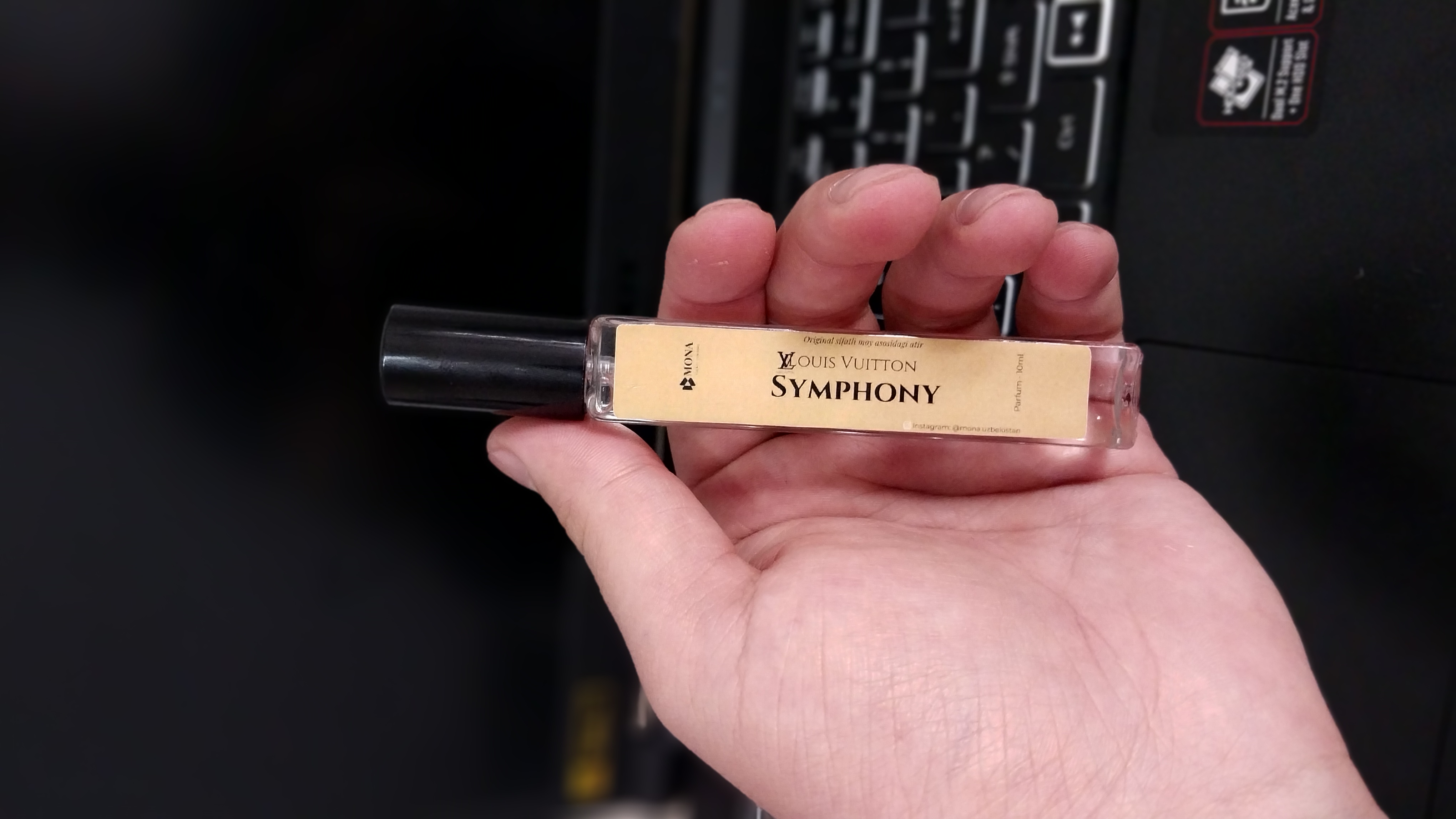 Louis Vuitton Symphony, uniseks niche atir Angliya xomashyosi