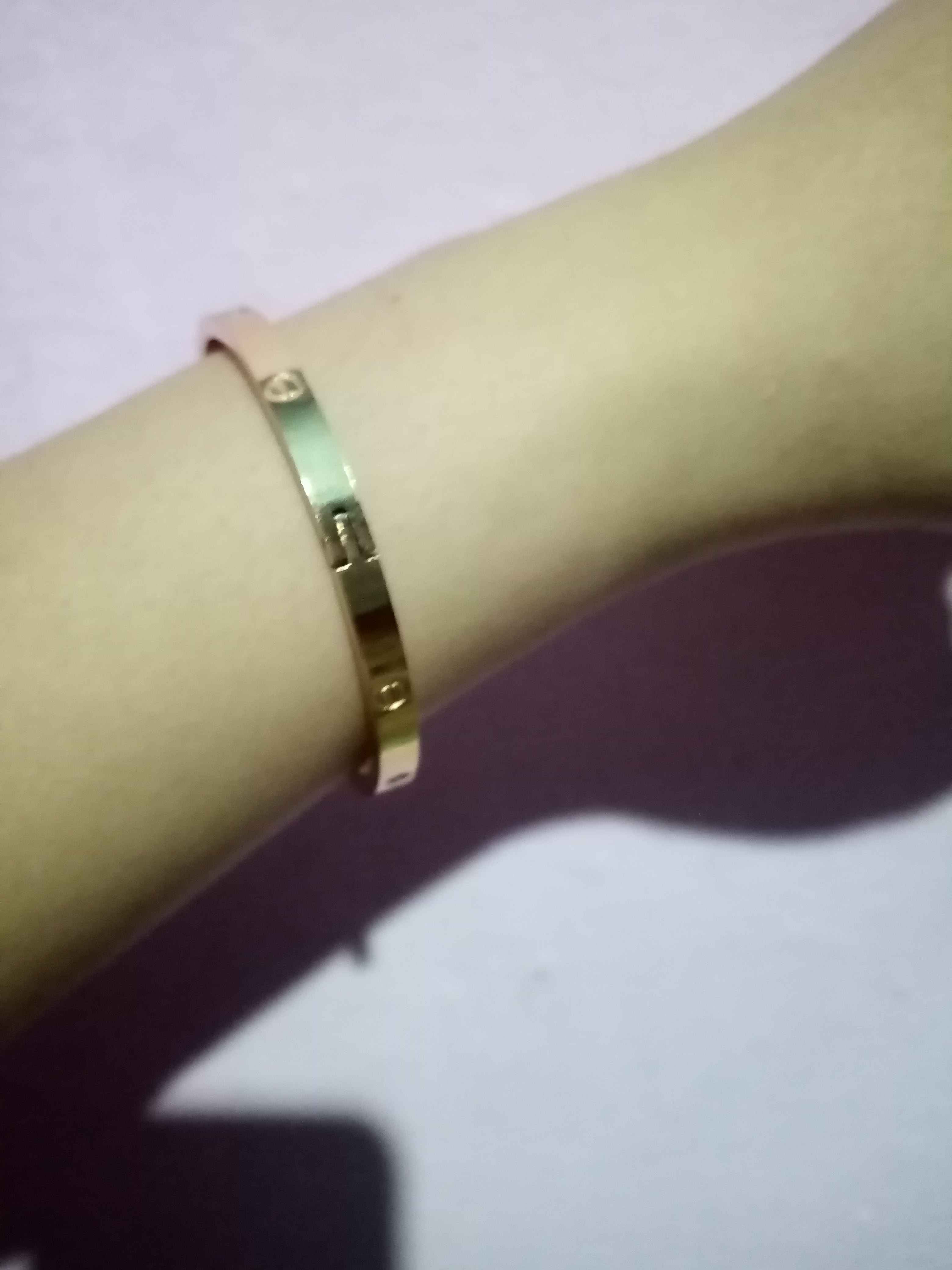 Ayollar va qizlar uchun bilakuzuk, Cartier, bijuteriya