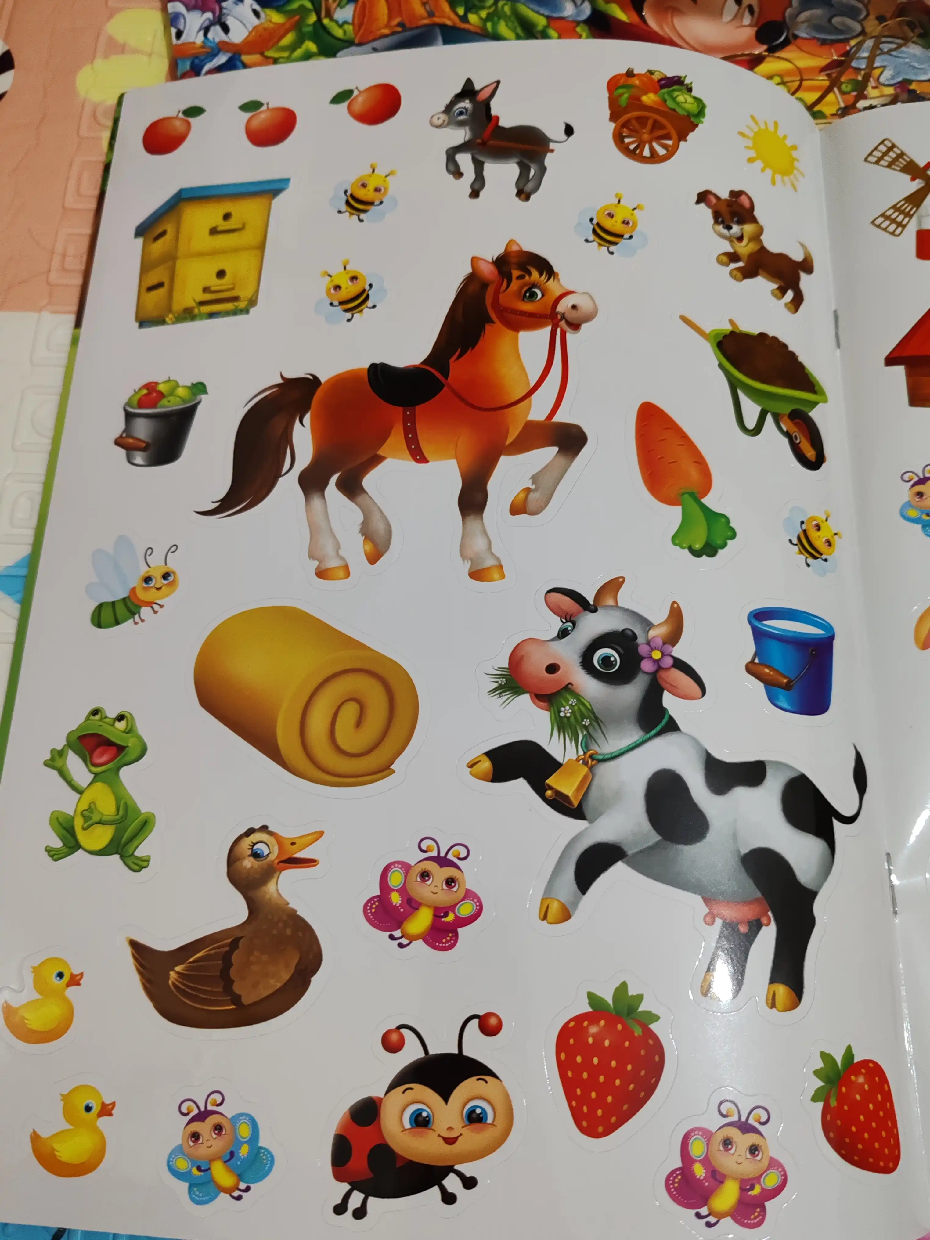 Qayta ishlatiladigan stikerlar, A4, hayvonlar kasblar fasllar ferma topishmoqlar