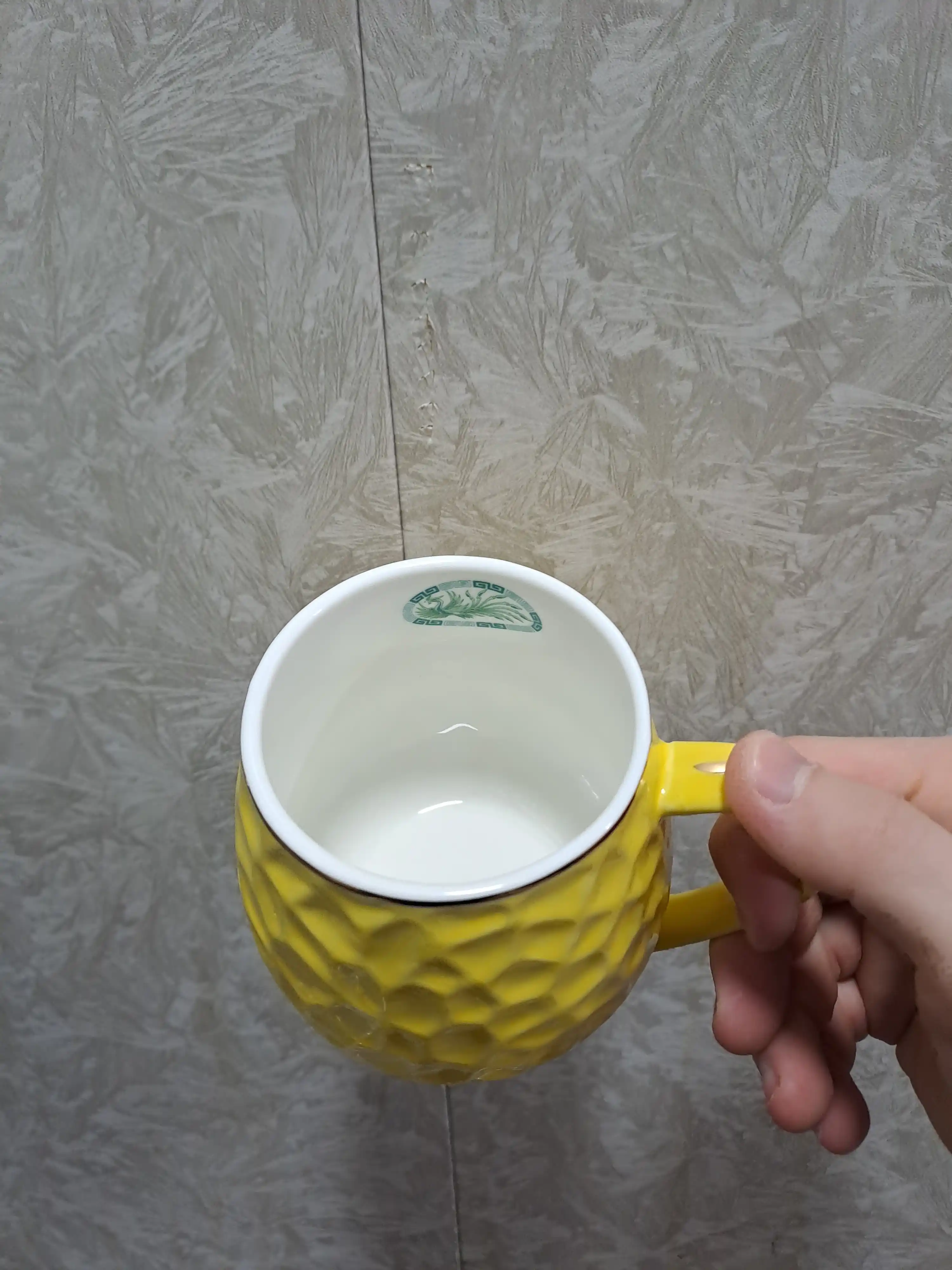 Sovg'a uchun keramik krujkasi, noodatiy dizayn, 320 ml