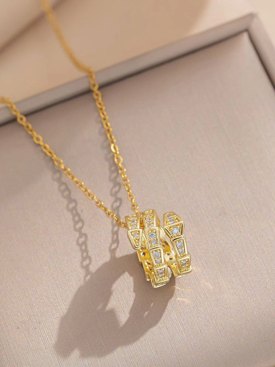 Женская цепочка с кулоном в стиле BVLGARI "Змея", коллекция Serpenti