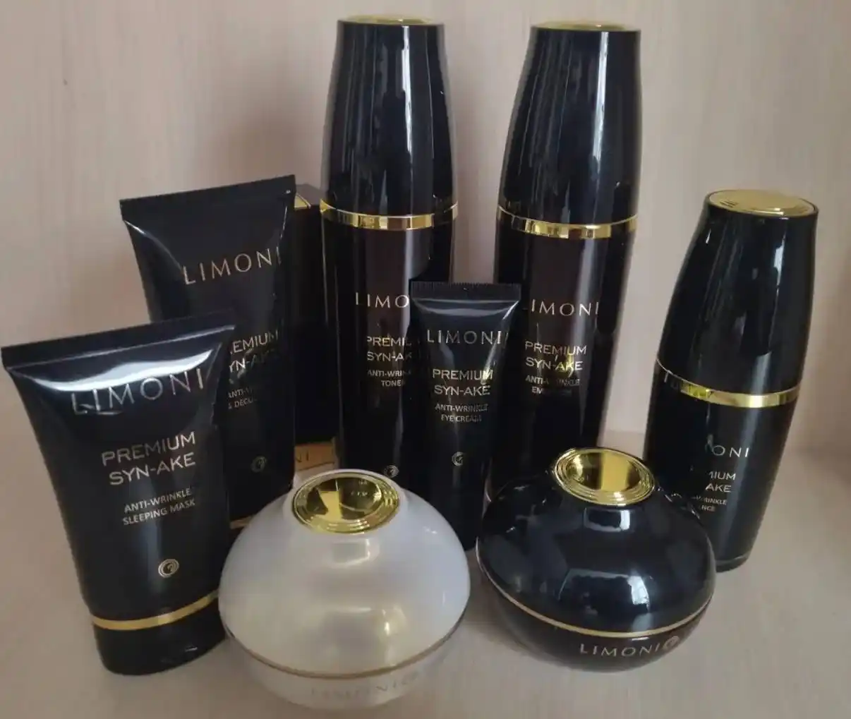 Антивозрастная эмульсия для лица, со змеиным ядом LIMONI Syn-Ake Anti-Wrinkle, 120 мл