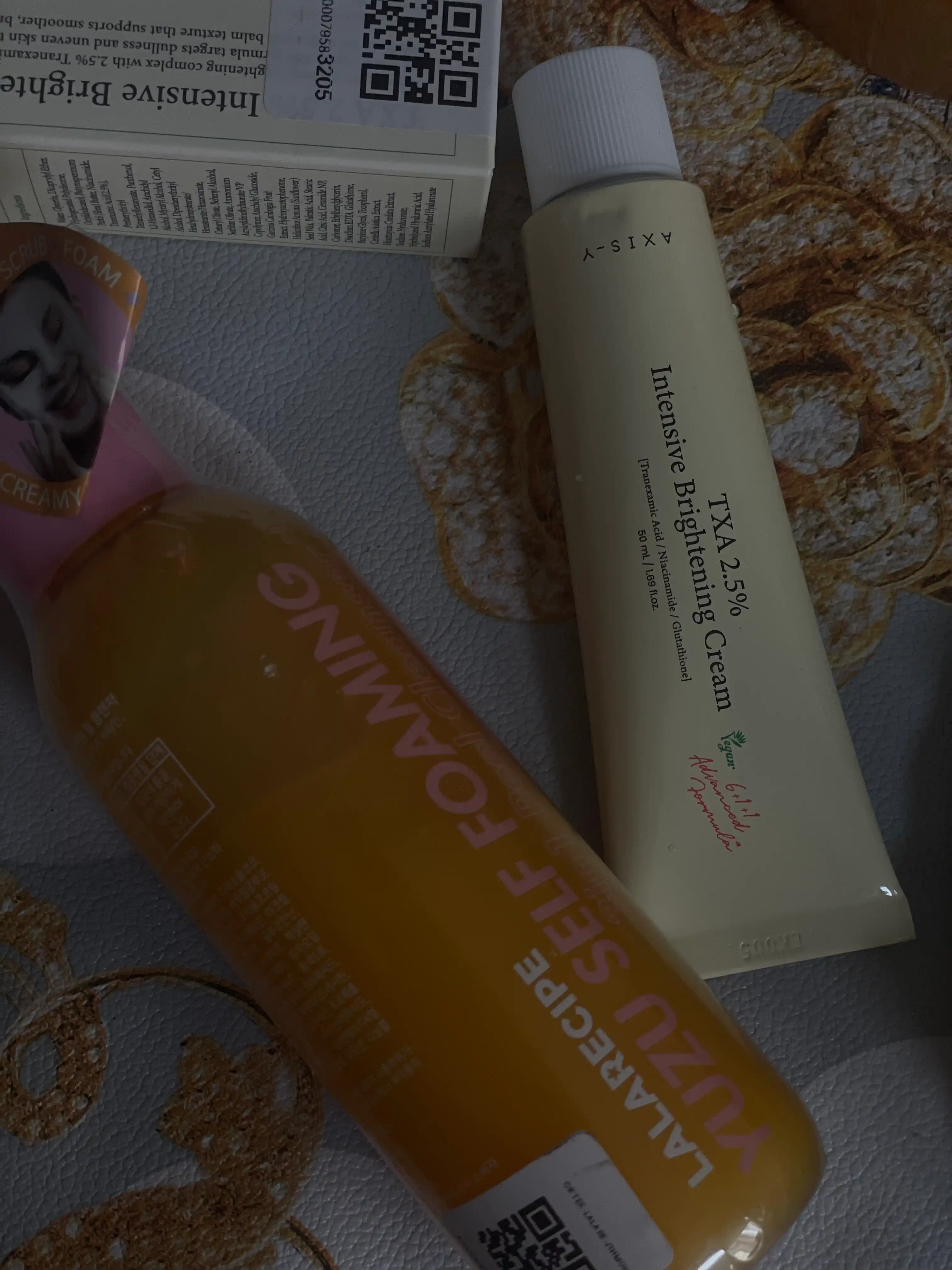 Yuz uchun gel ko'pik, LALARECIPE YUZU Self Foaming, CICA HEMP SEED 3 in1 Cleanser, 200 ml