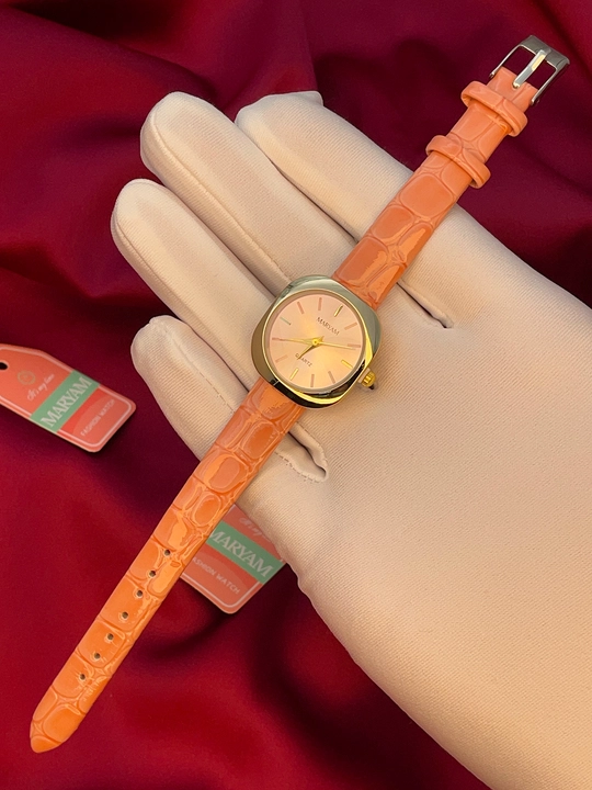 Женские часы с изящным сердечным дизайном