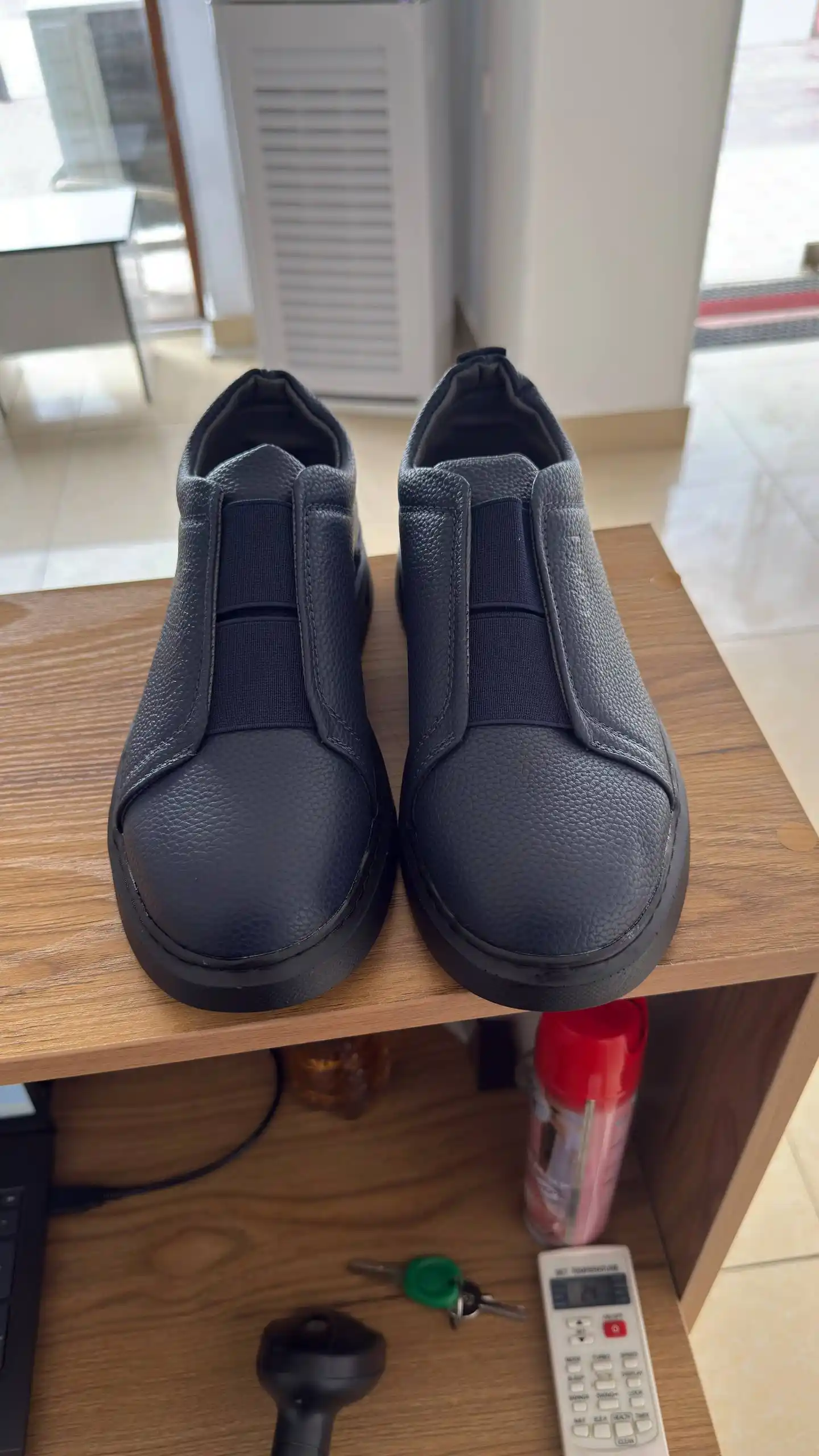 Erkaklar sliponlari, erkaklar poyabzali, qulay poyabzal, o‘lchamlari, 39-44
