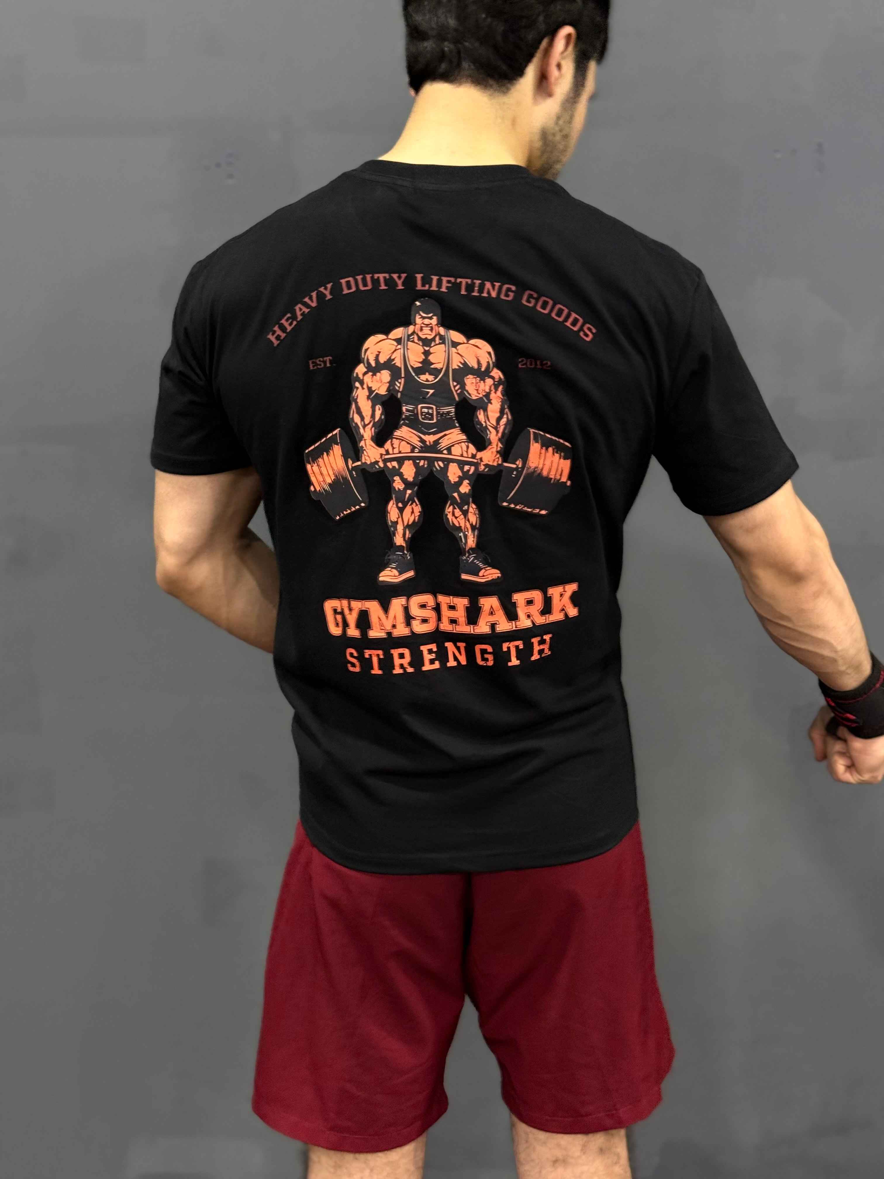 Paxtadan tikilgan erkaklar gimshark sport futbolkasi